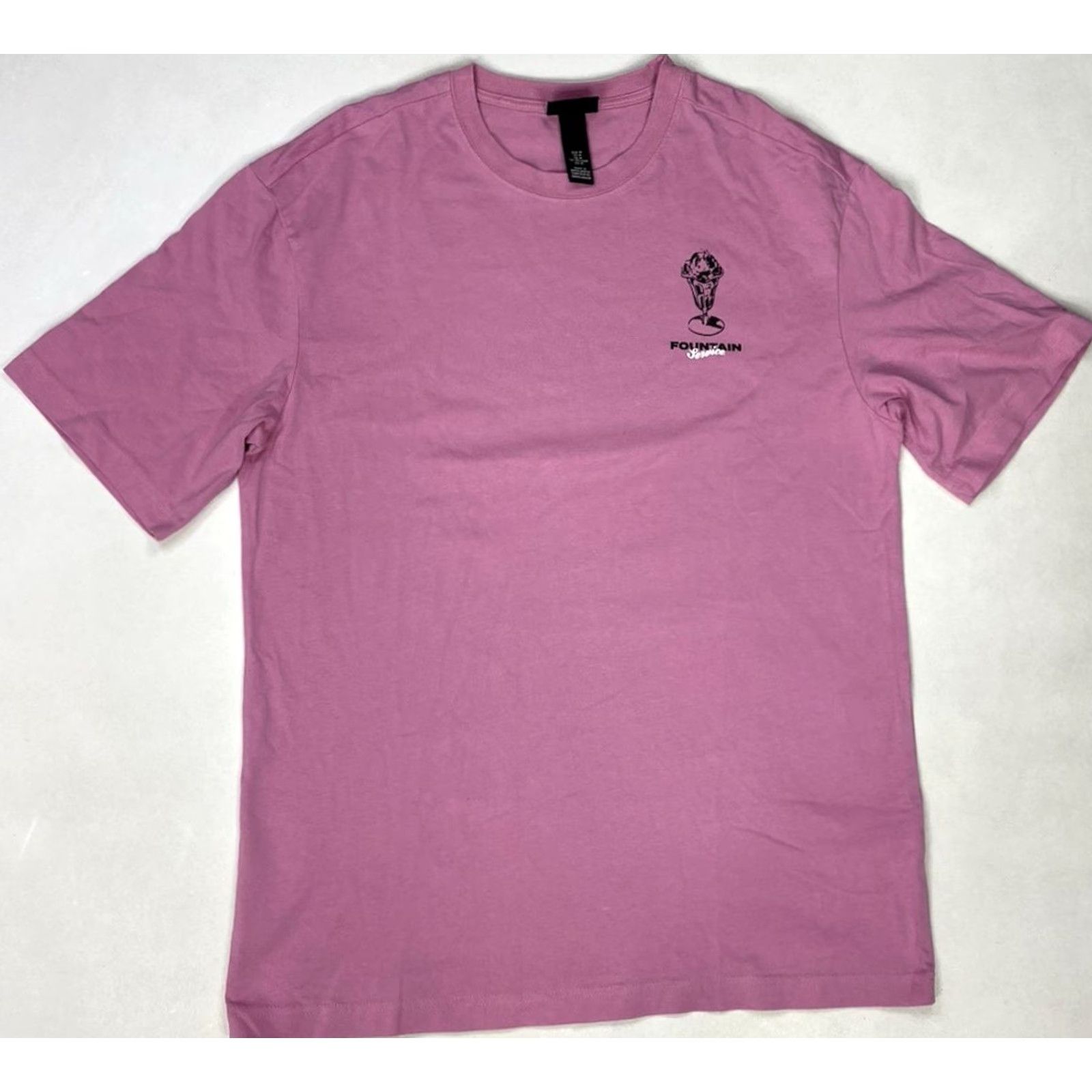 H&M VINTAGE H&M Best Ice Cream In Town Fountain Service Graphic T-shirt Men Medium Pink Size US M / EU 48-50 / 2 - 3 Thumbnail