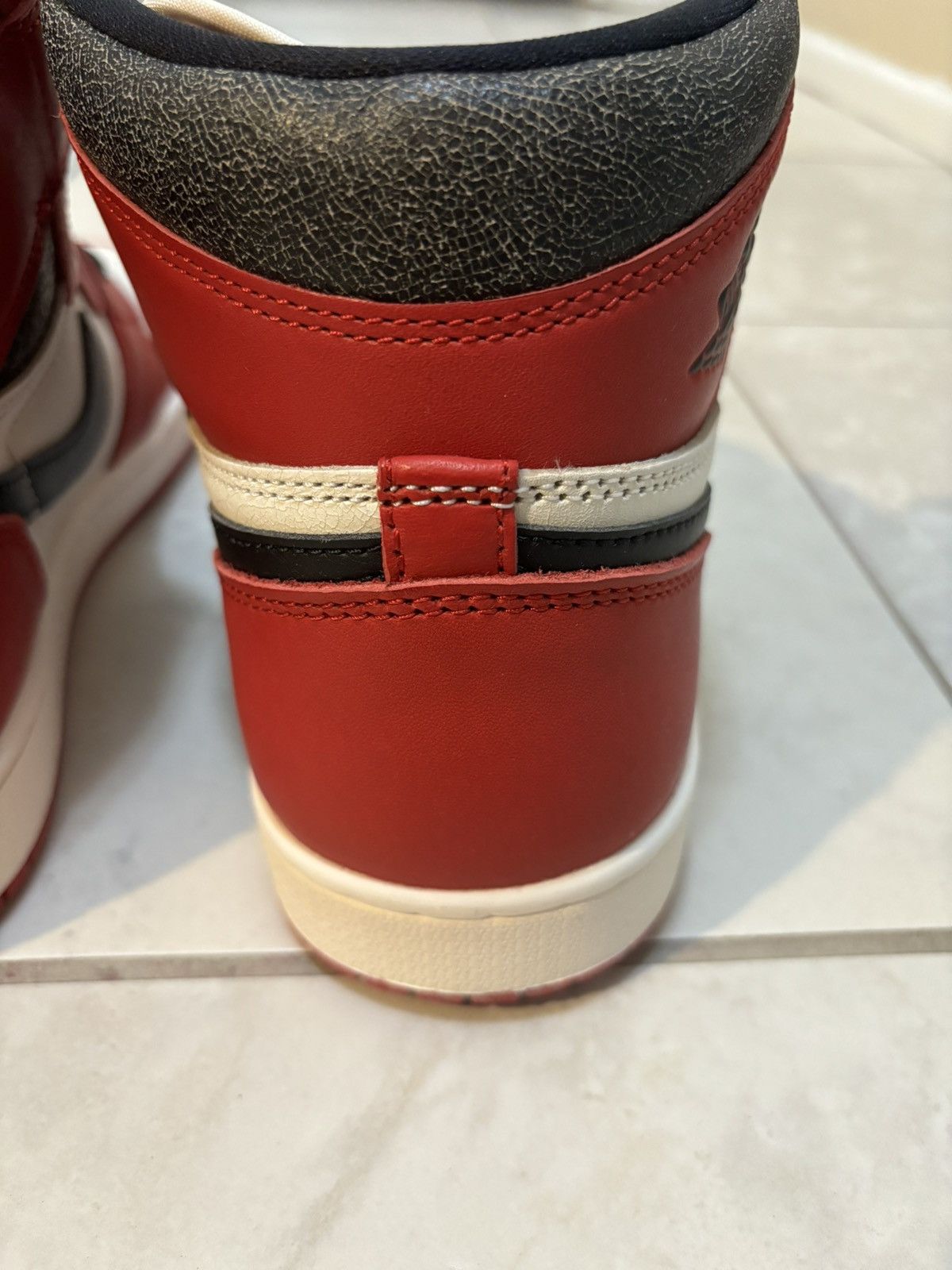 Jordan Brand new Air Jordan 1 Retro High OG Chicago Lost and Found shoes Size US 9.5 / EU 42-43 - 12 Thumbnail