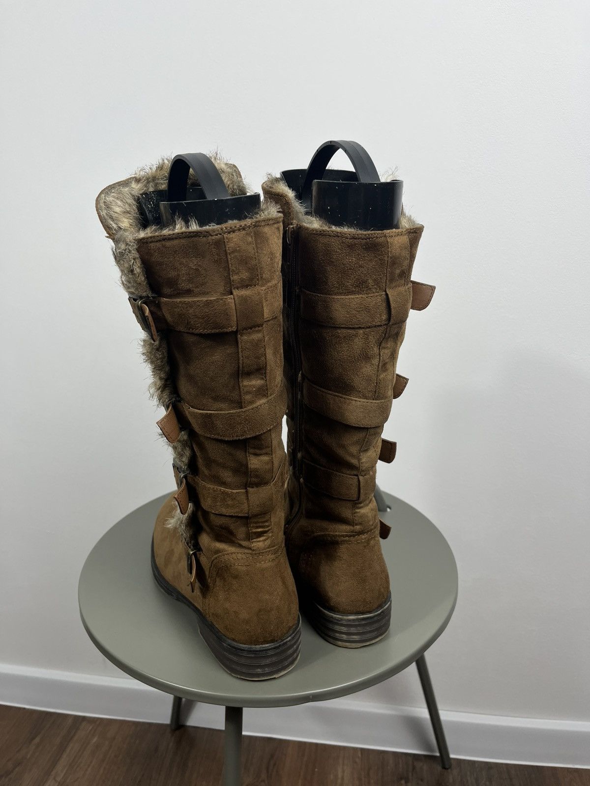 Other Women’s Suede Buckle Knee High Boots Faux Fur Biker EU 40 Size US 9 / IT 39 - 7 Thumbnail