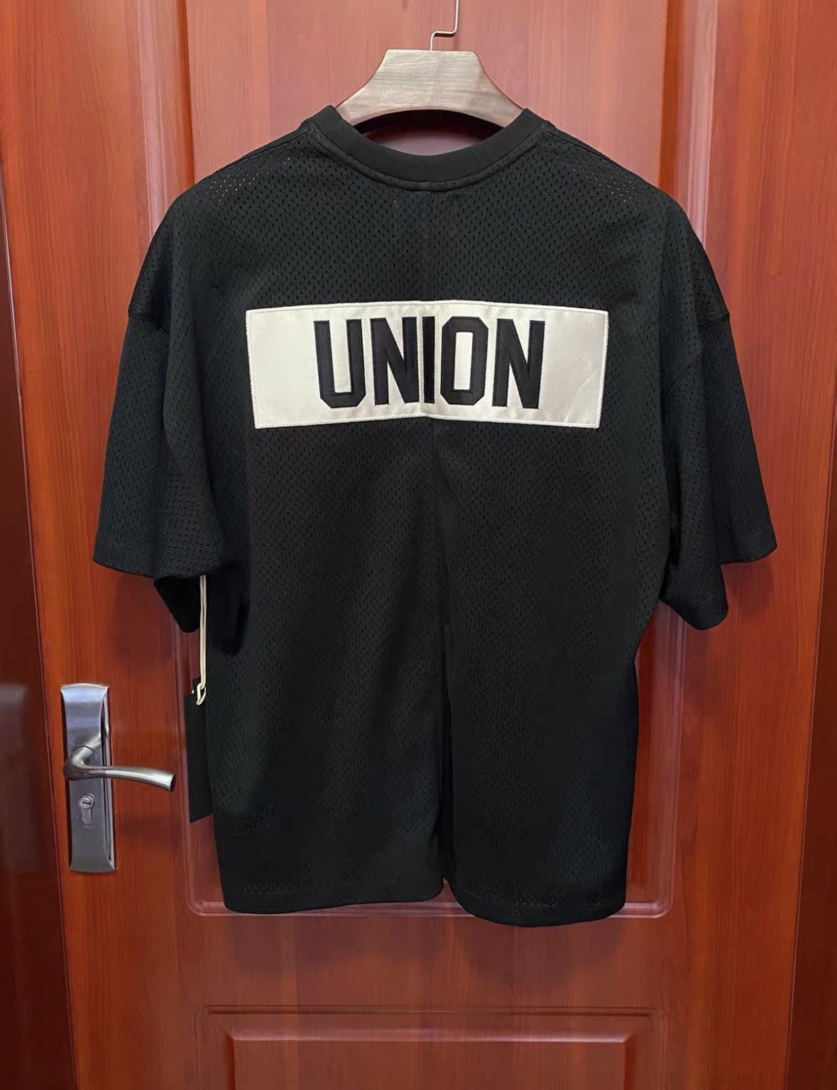 Fear of God Fear of God Season 5 Mesh Medal Short Sleeve Size US S / EU 44-46 / 1 - 2 Thumbnail