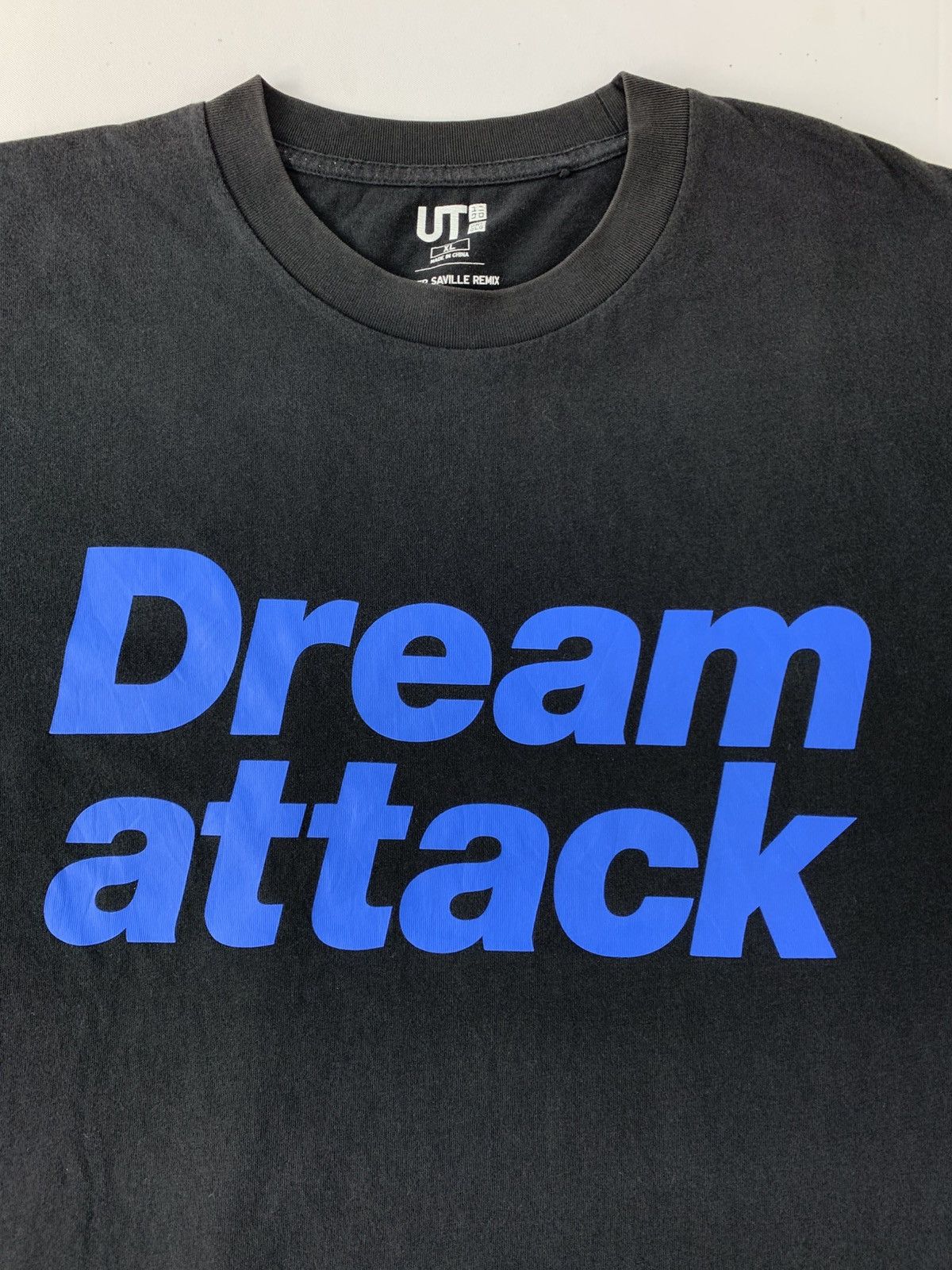 Uniqlo Peter Saville Remix Dream Attack New Order Printed Tee Size US XL / EU 56 / 4 - 4 Thumbnail