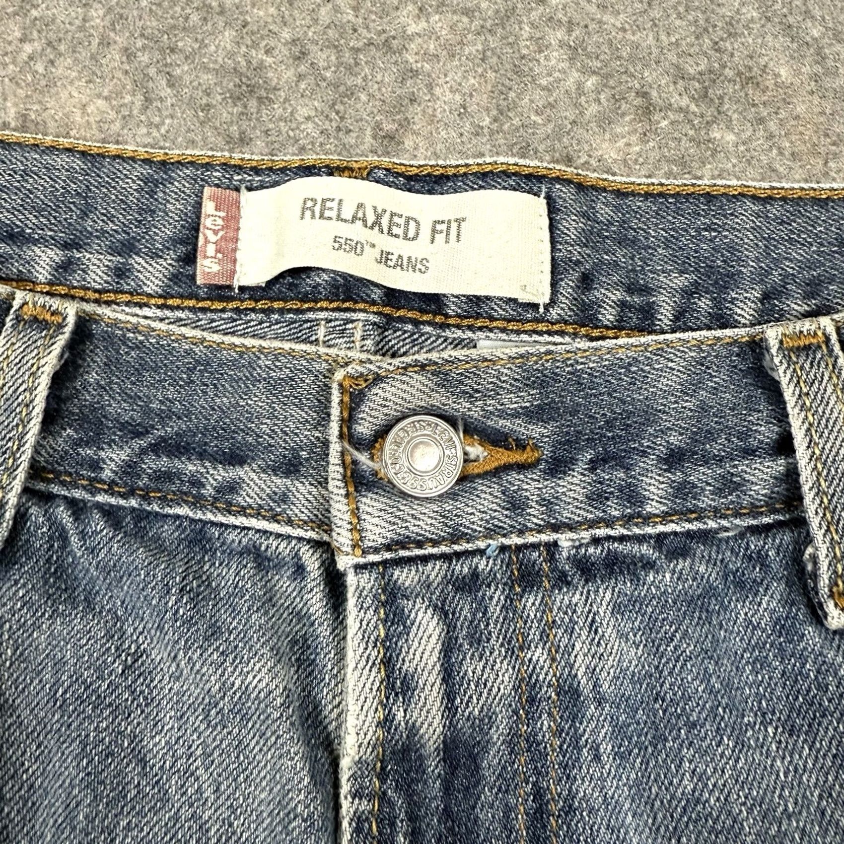 Levi's Levis 550 Jeans Mens 36x28 Blue Denim Vintage 90s Relaxed Fit 5-Pocket City Grunge Retro USA 90s Mens Jeans Size US 36 / EU 52 - 3 Thumbnail