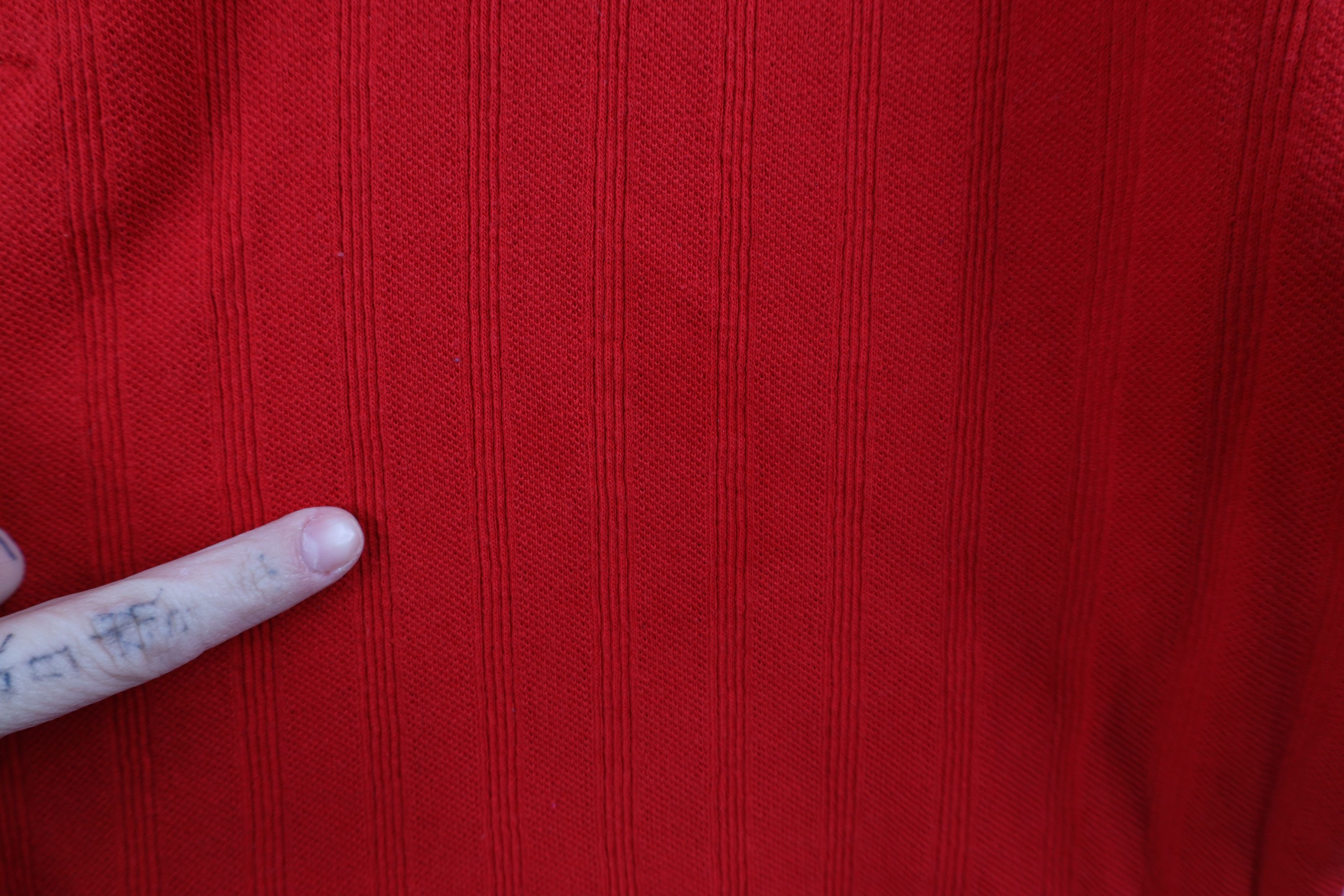 Vintage Vintage 90s Red Wings Hockey Ribbed Knit Henley T-Shirt Red Size US M / EU 48-50 / 2 - 5 Thumbnail