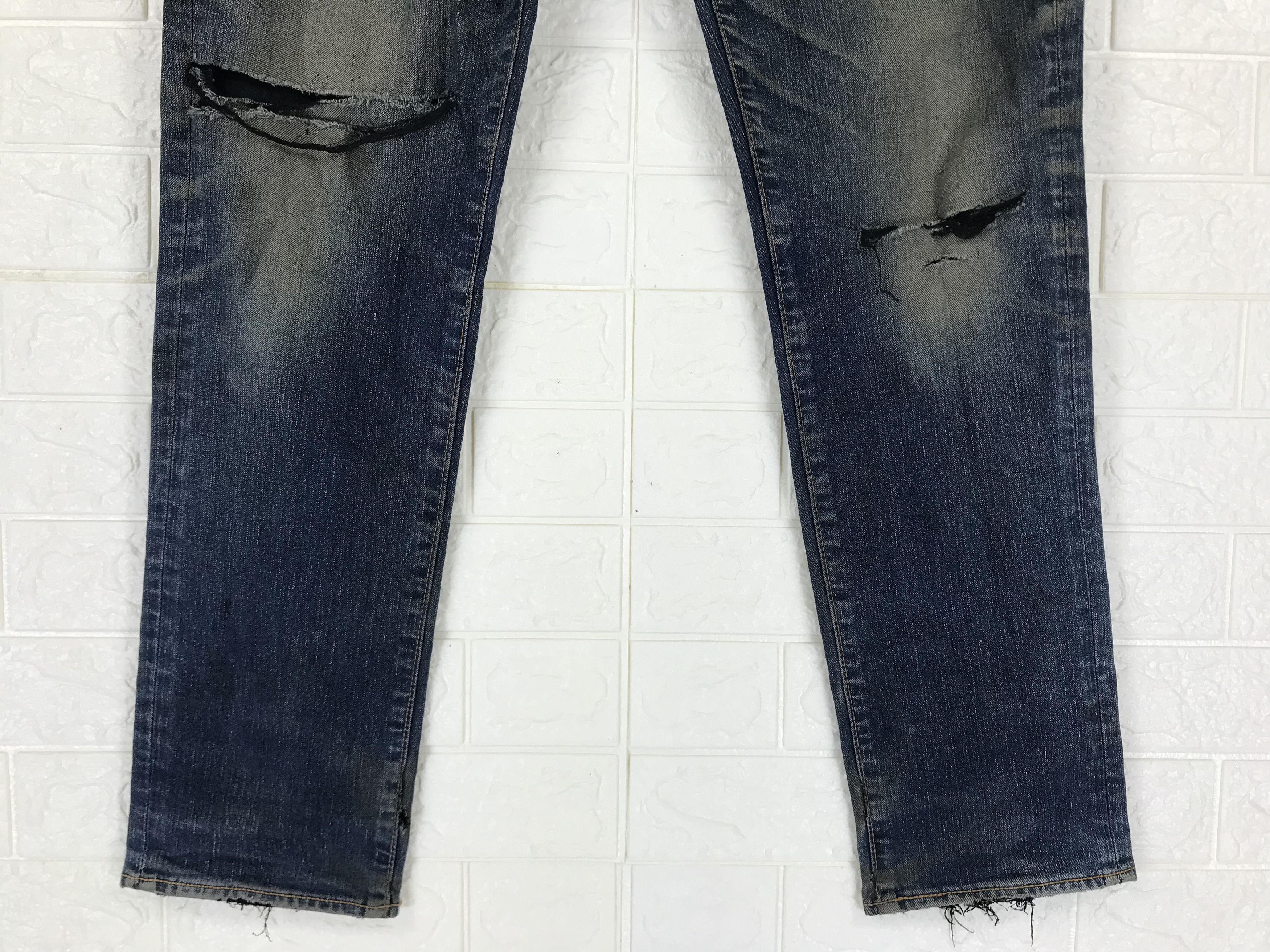 Levi's Vintage Levi's 511 Slim Cut Jeans Distressed Denim Size US 34 / EU 50 - 4 Thumbnail