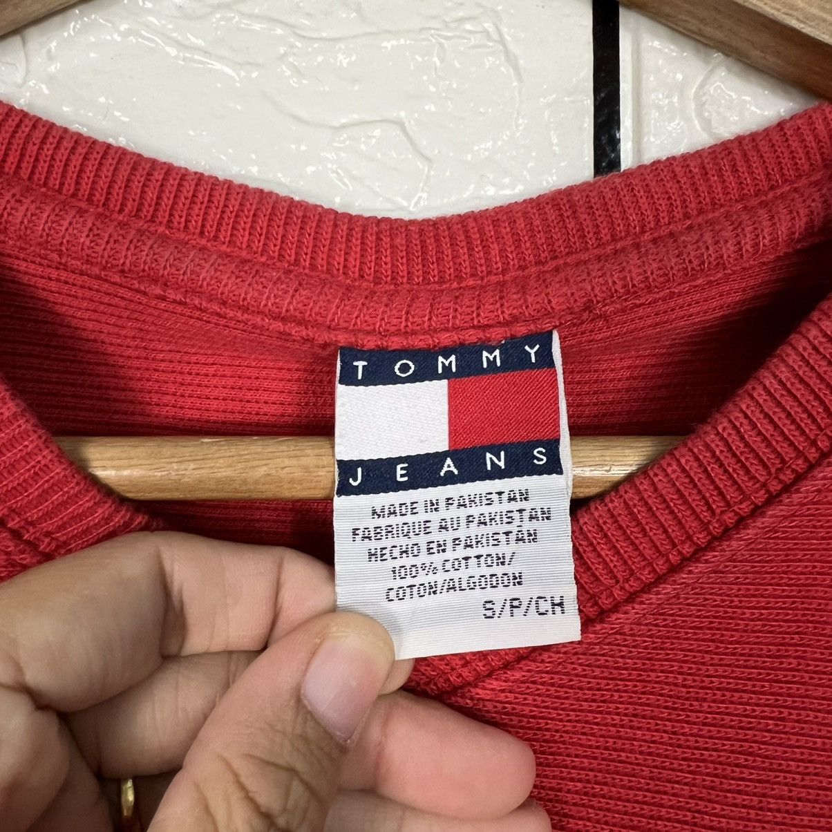 Tommy Jeans 90's TOMMY JEANS Embroidered Logo LS Vneck Tees #3993-C182 Size US S / EU 44-46 / 1 - 9 Thumbnail