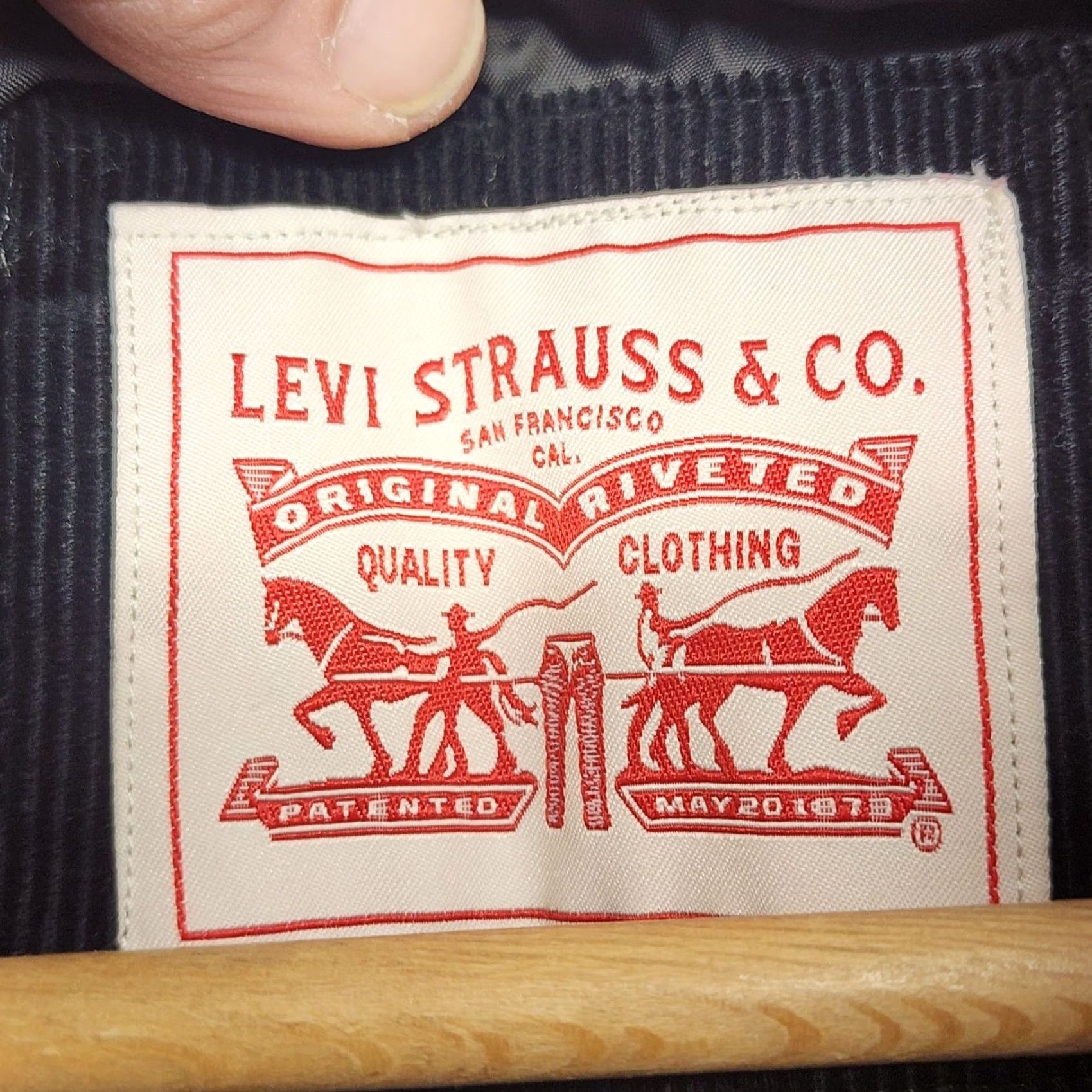 Levi's Levi Strauss Mens XL Black Corduroy Puffer Jacket Insulated Coat Size US XL / EU 56 / 4 - 4 Thumbnail