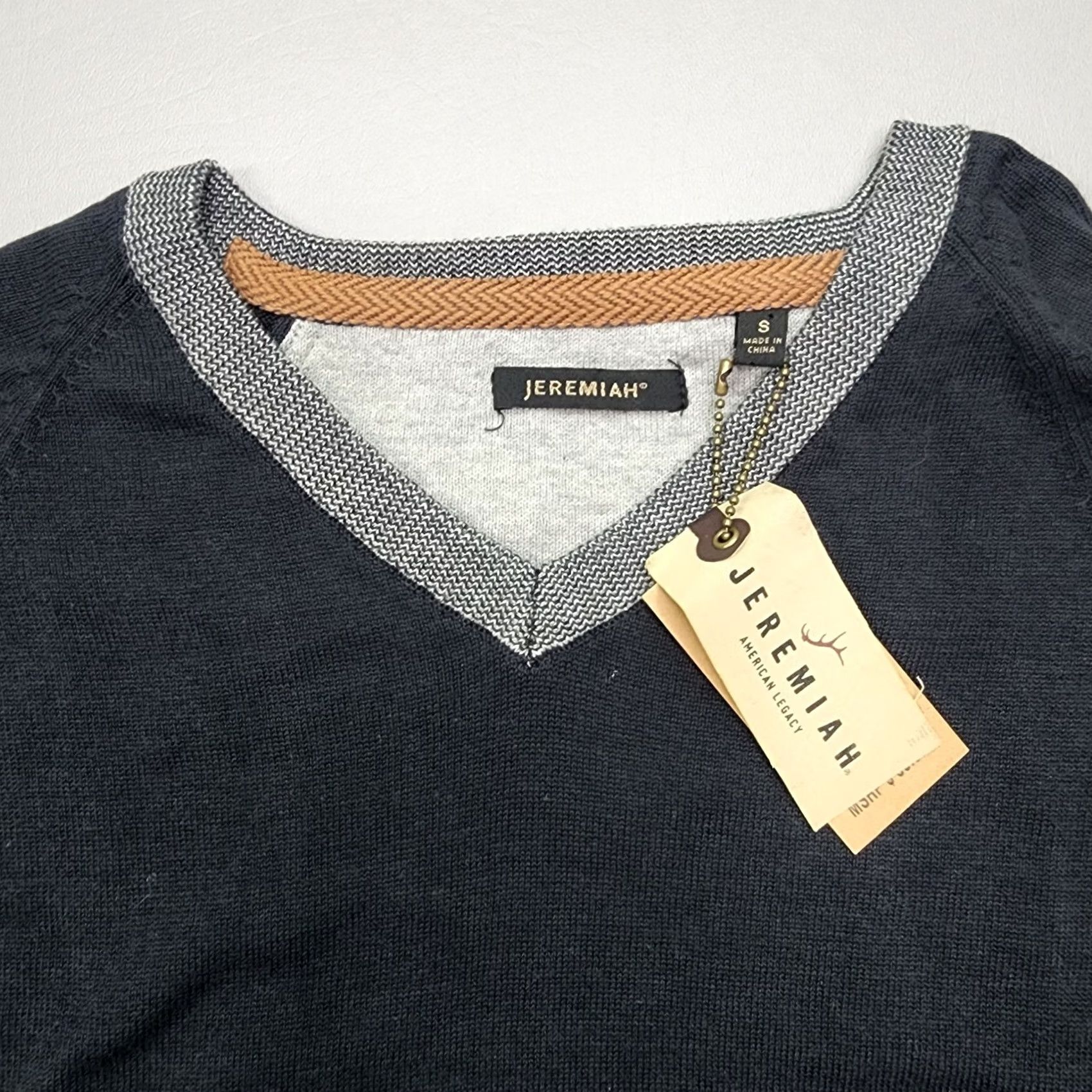 Vintage Jeremiah Men’s V-Neck Pullover Sweater 100% Cotton Inkwell S Knit Solid Breathing Mens Pullover 100% Cotton V-Neck Inkwell Clothing Size US S / EU 44-46 / 1 - 2 Thumbnail