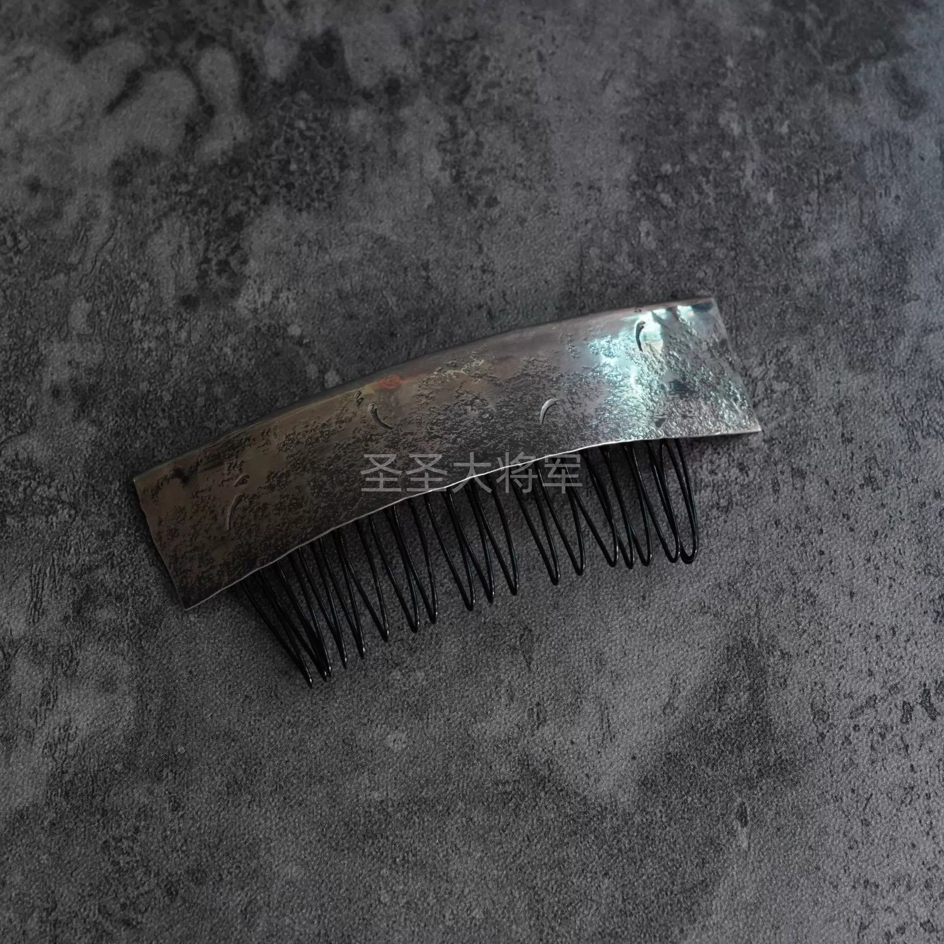 DETAJ Detaj x Uma Wang Dark Aged Silver Hair Bun Size ONE SIZE - 3 Thumbnail
