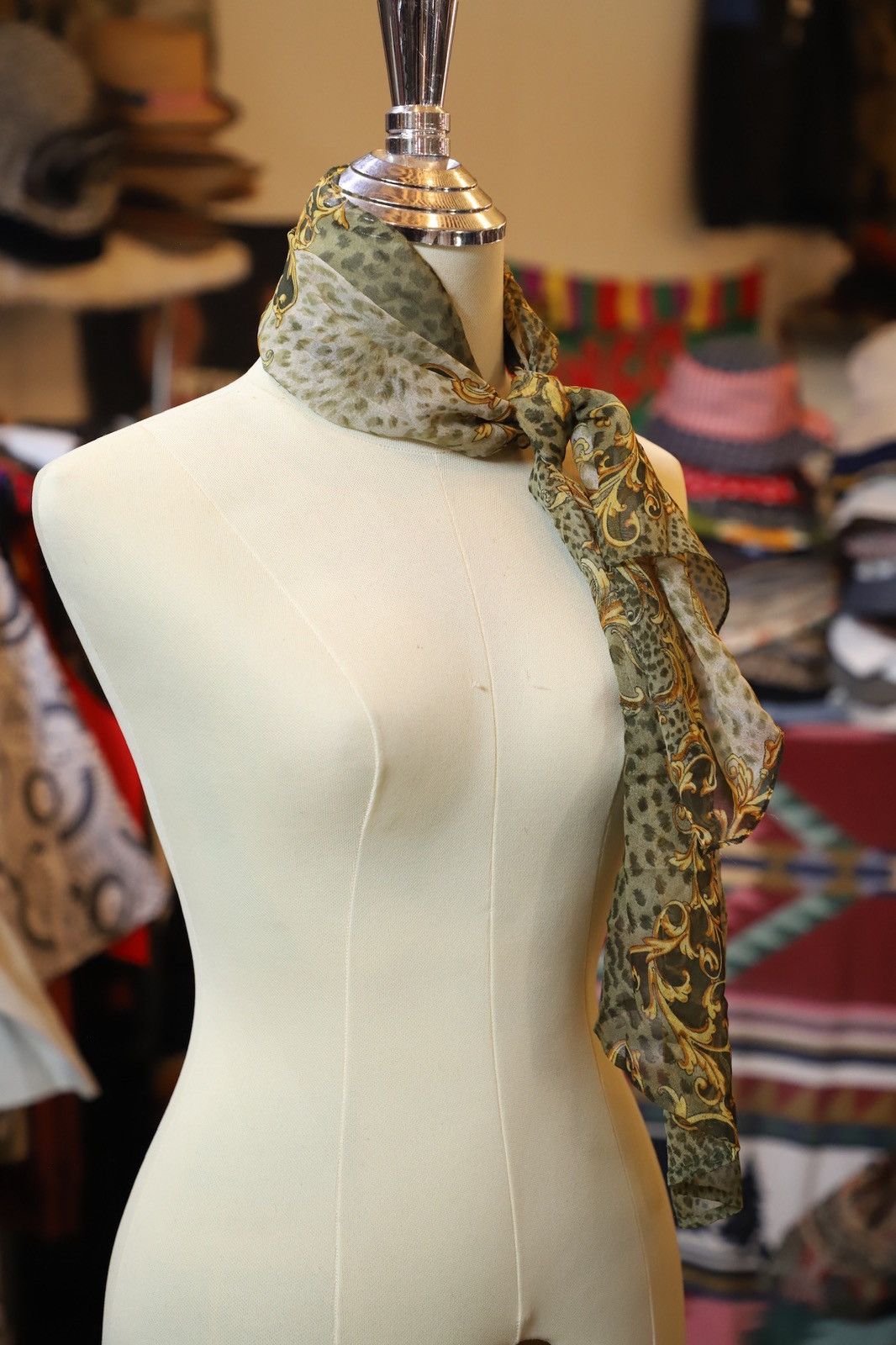 Japanese Brand × Vintage Scarf Japanese Vintage Scarves Size ONE SIZE - 8 Thumbnail