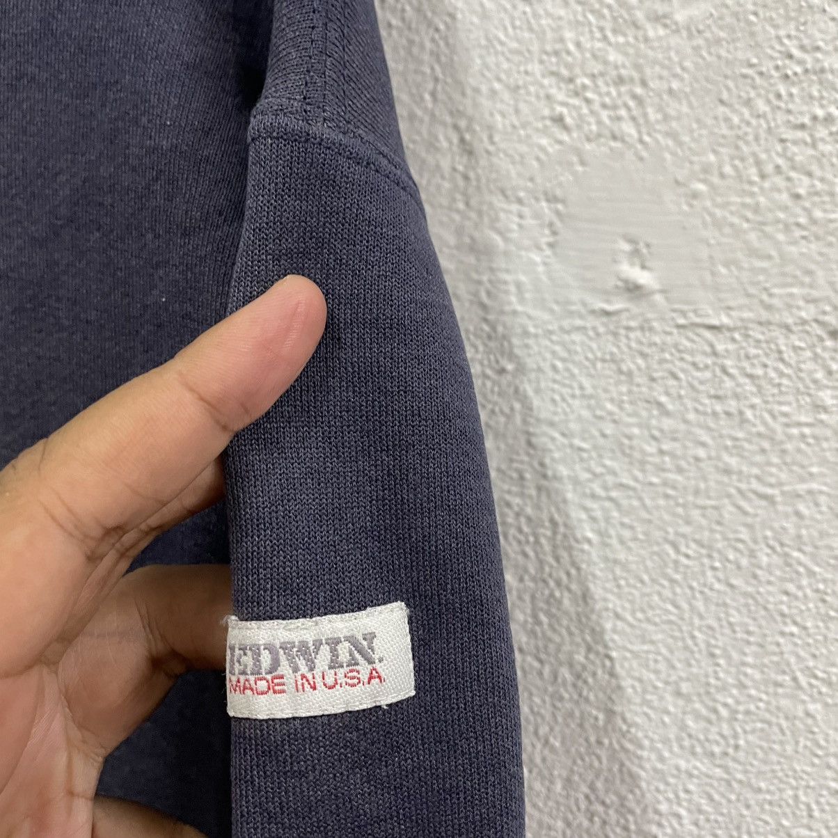 Edwin × Vintage 🔥Vintage Edwin Sports Fighting Wolves Sun Faded Sweatshirts Size US M / EU 48-50 / 2 - 7 Thumbnail