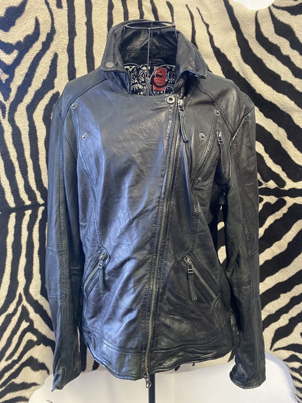 Vintage A real leather black jacket Size M / US 6-8 / IT 42-44 - 1 Thumbnail