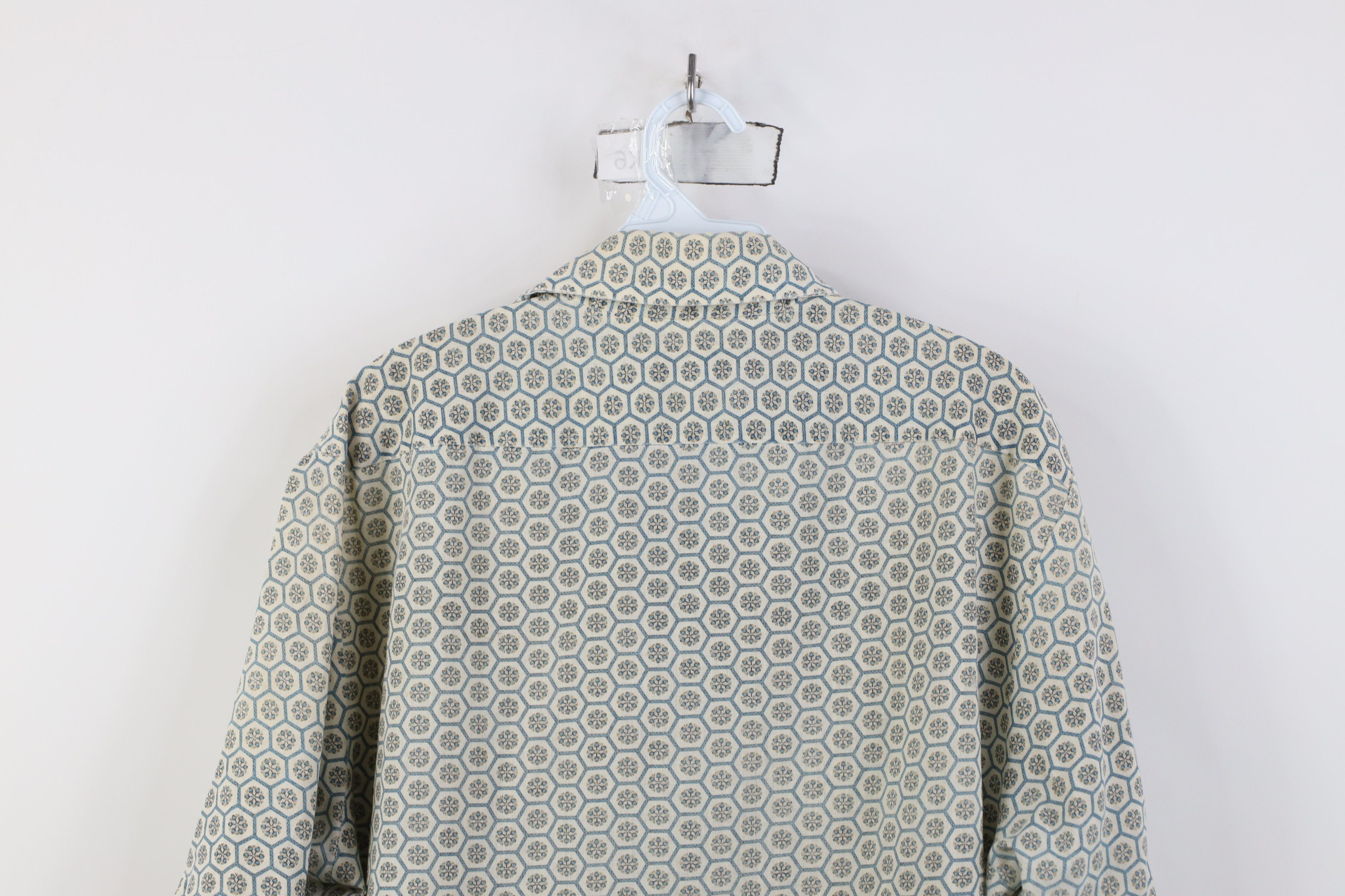 Vintage Vintage 70s Streetwear Geometric Dagger Collar Button Shirt Size US L / EU 52-54 / 3 - 11 Thumbnail