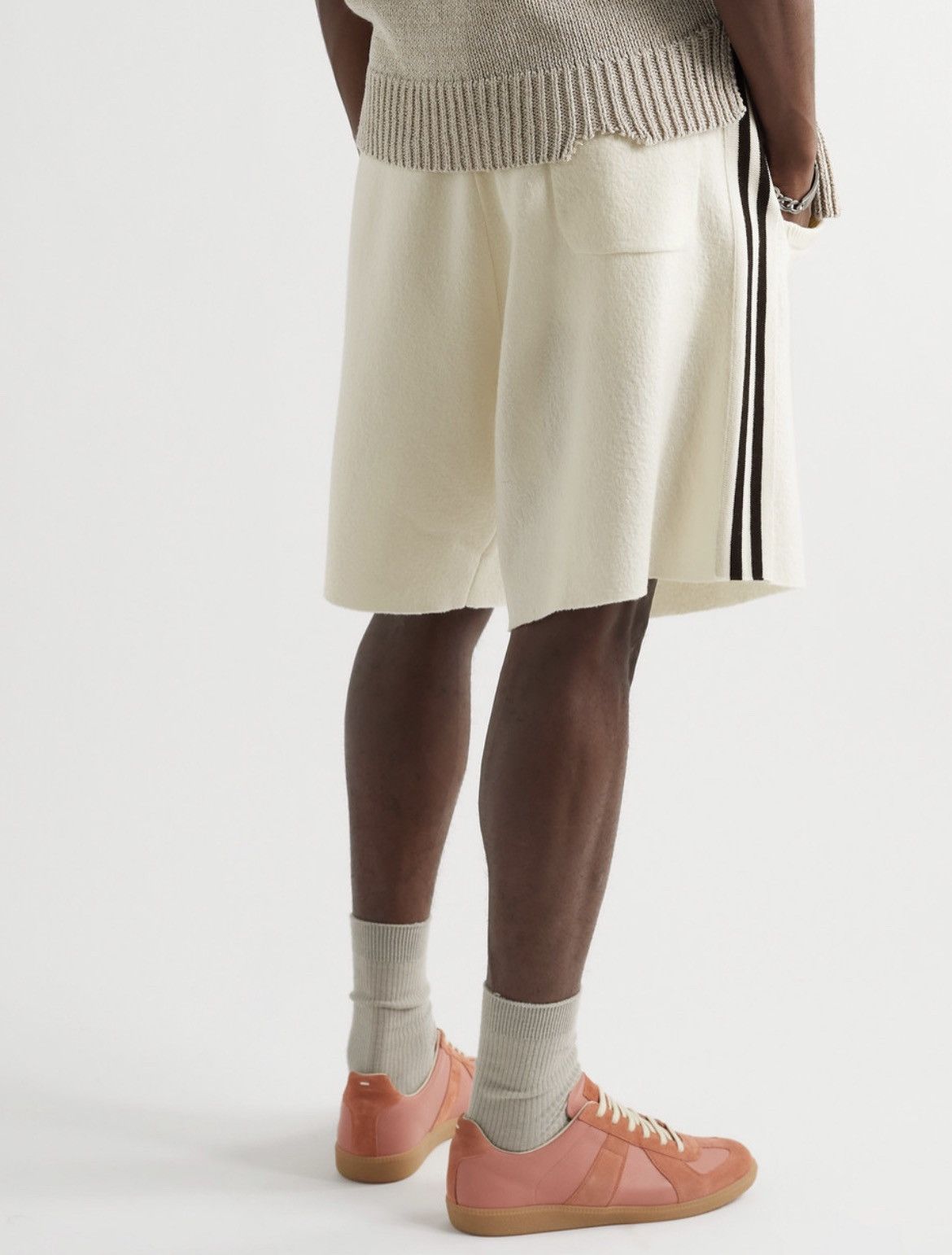 Maison Margiela $1.1K Line 10 cream wool-felt shorts, M (US32–35 waist) Size US 34 / EU 50 - 3 Thumbnail