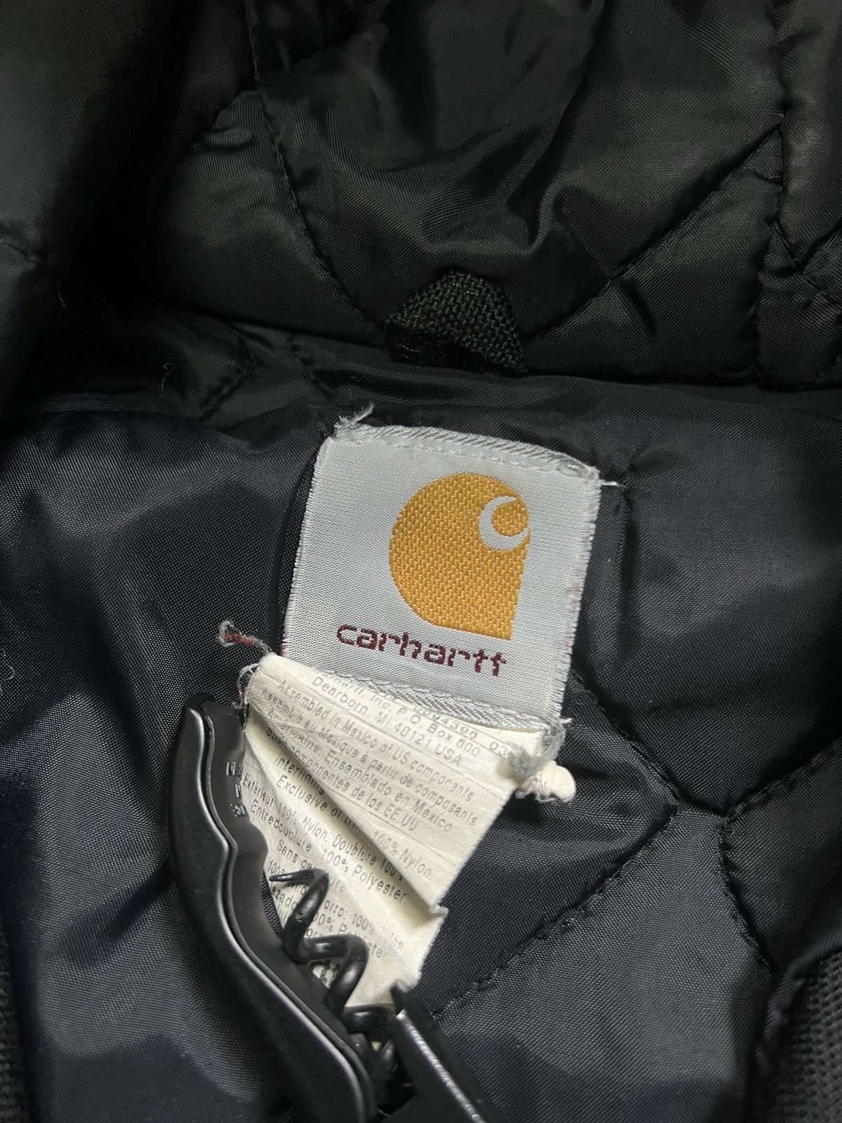 Carhartt × Japanese Brand × Vintage Carhartt J133 BLK Active Hooded Jacket Size US L / EU 52-54 / 3 - 7 Thumbnail