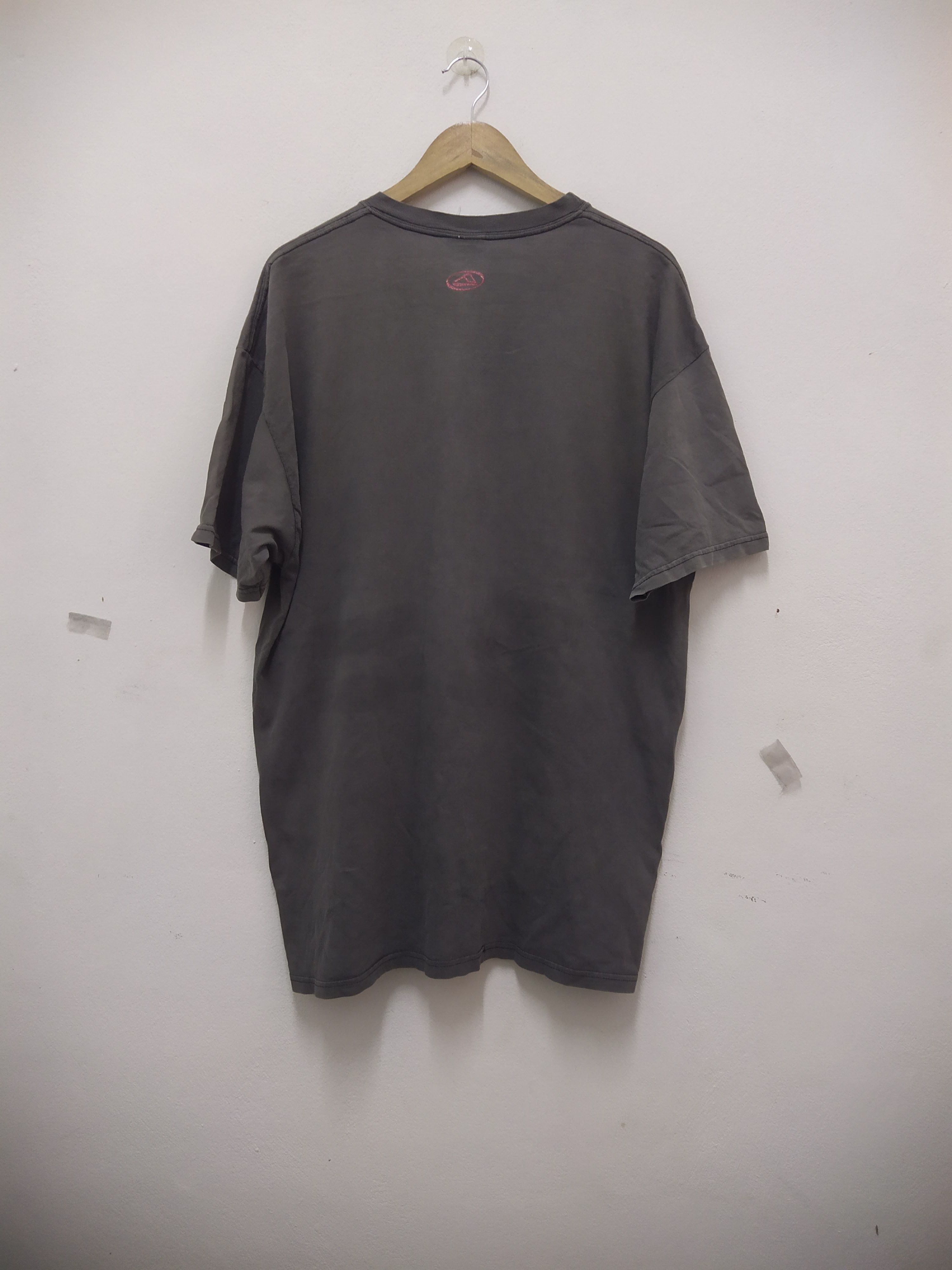 REEF Vintage 90s REEF Surfboards T-Shirt Hanes Beefy-T Fade Size US XL / EU 56 / 4 - 4 Thumbnail