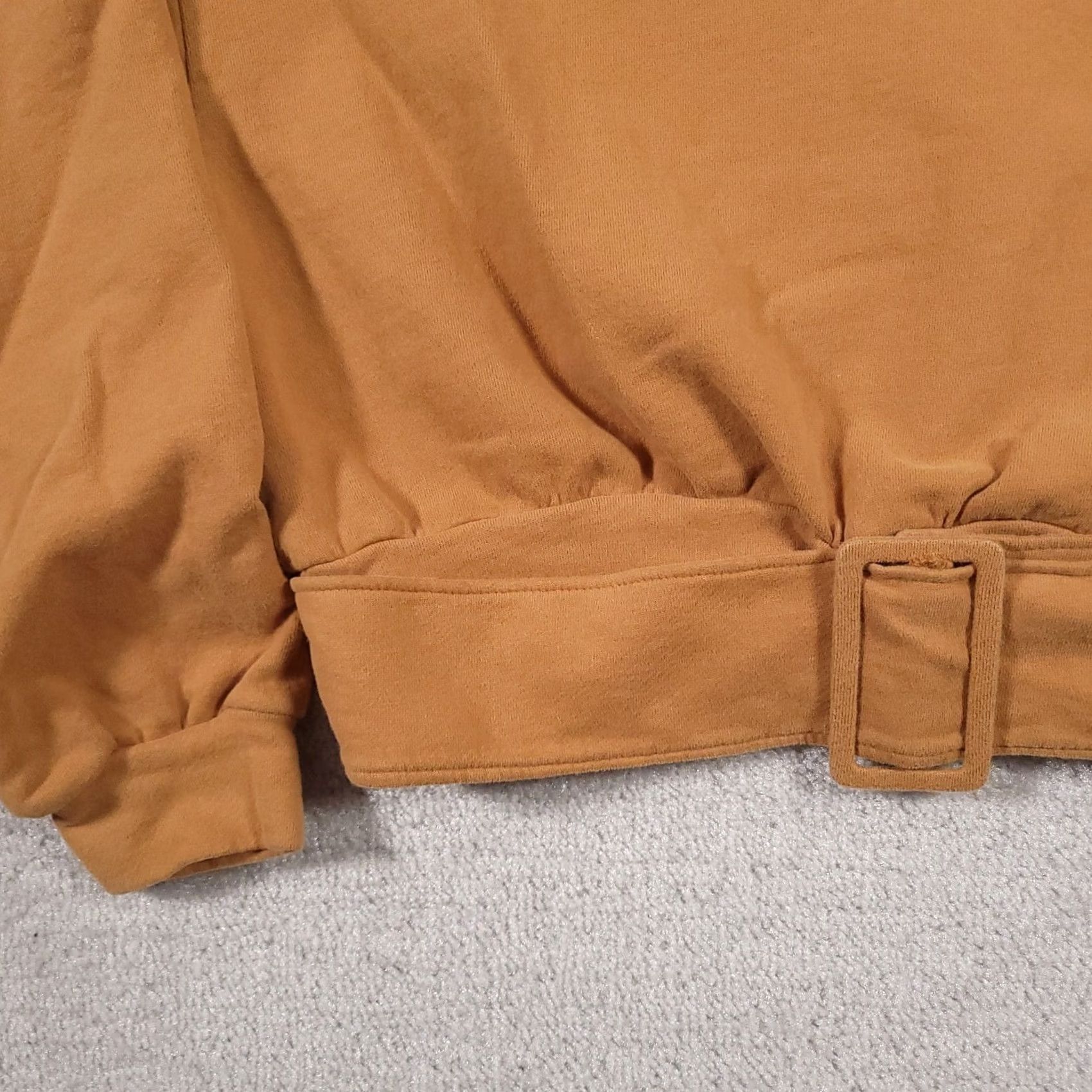 Zara Zara Sweatshirt Women's Large Cropped Round Neck Tan Belted Long Sleeve Size L / US 10 / IT 46 - 4 Thumbnail
