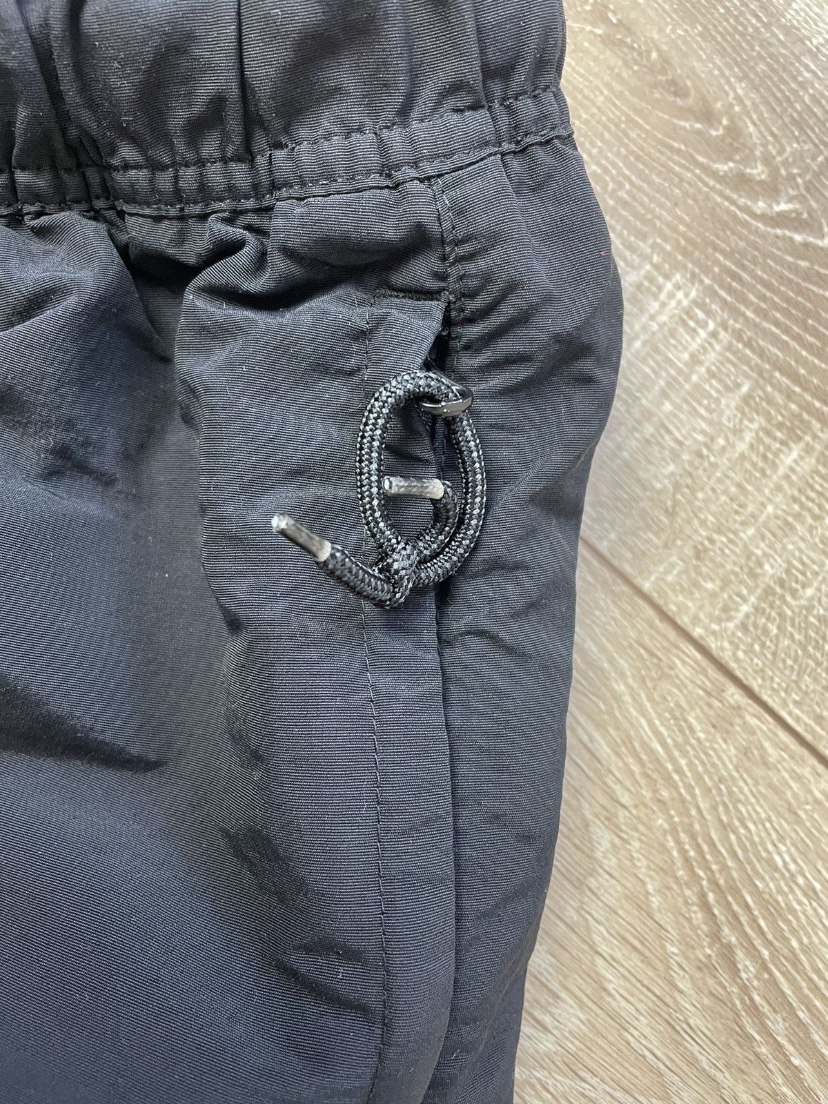 Nike ACG Nike ACG lgbtq shorts Size US 38 / EU 54 - 6 Thumbnail