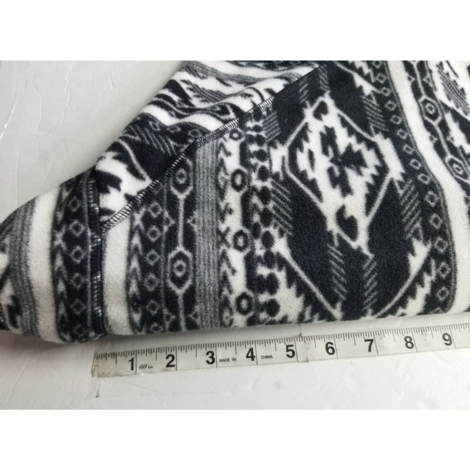 Eddie Bauer Eddie Bauer Fleece Womens Large Jacket Sweater Aztec Black 1/4 Zip Pullover Size L / US 10 / IT 46 - 5 Thumbnail