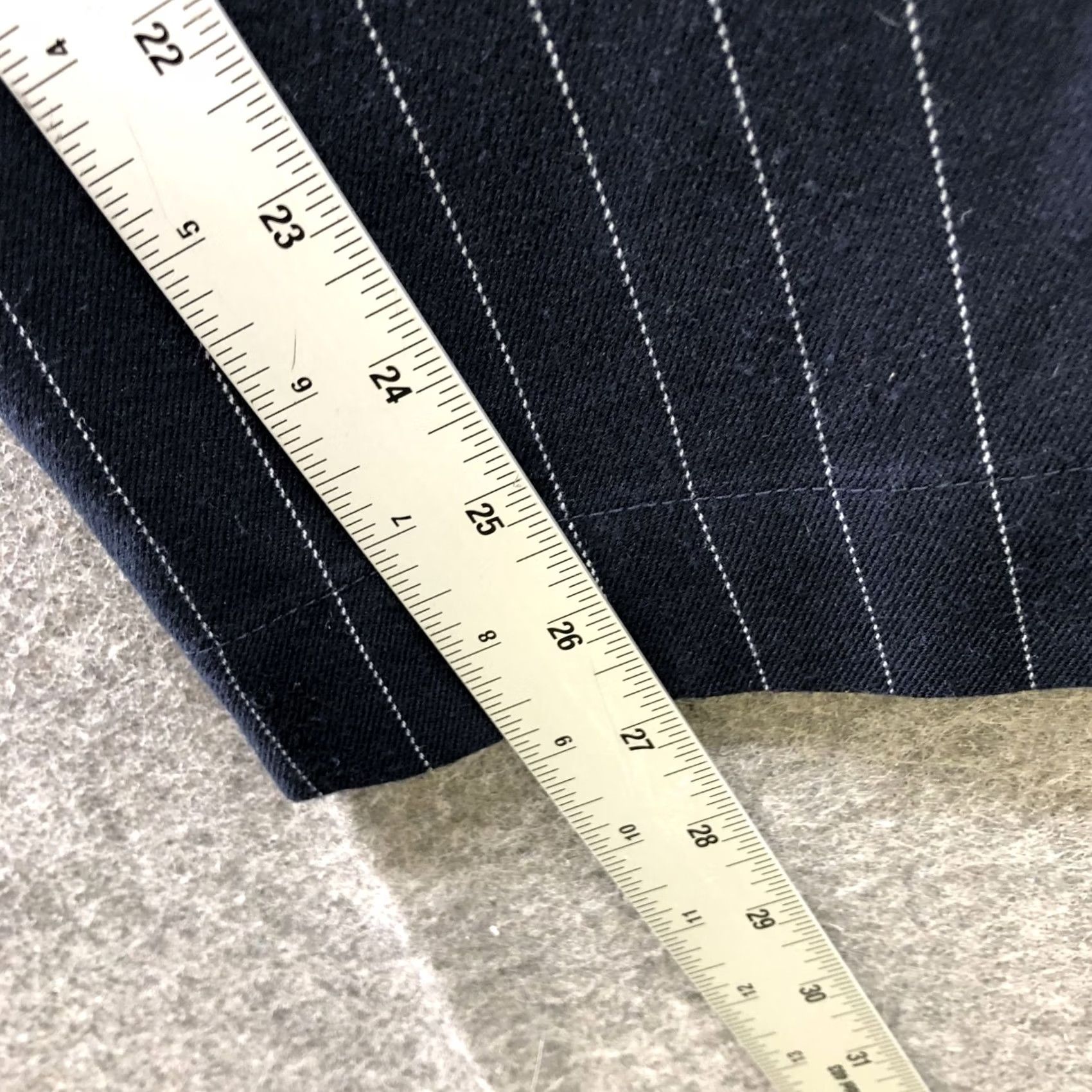 Abercrombie & Fitch VINTAGE Abercrombie & Fitch High Waisted Dress Pants Womens M Navy Pinstriped Relaxed Size 32" / US 10 / IT 46 - 7 Thumbnail
