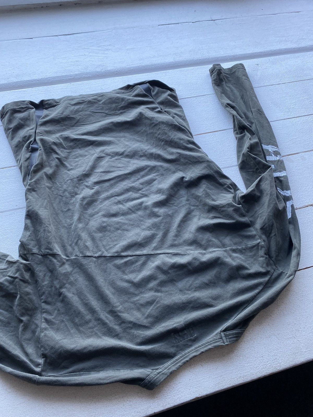 Designer × Giorgio Armani × Vintage VNTG Armani Jeans Green Womens Long Sleeve Tee Assymetrical Size L / US 10 / IT 46 - 11 Thumbnail