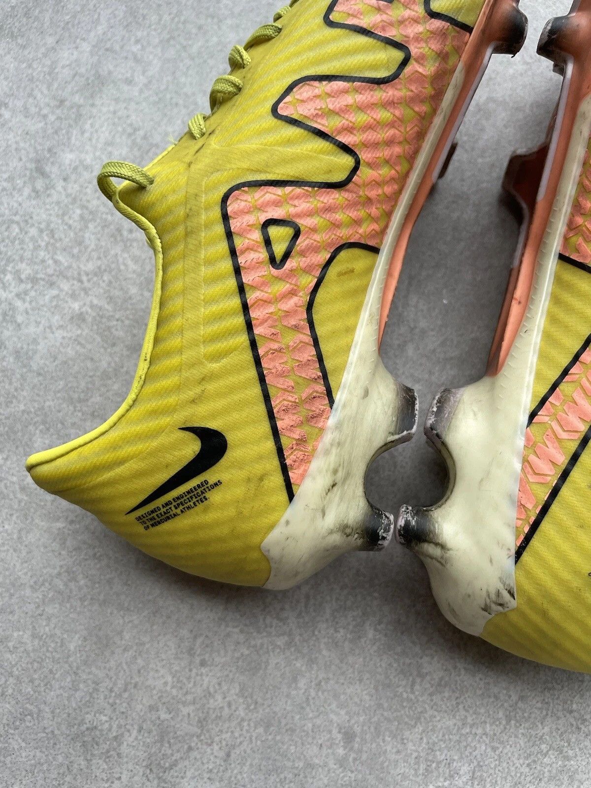 Nike Mens Cleats Nike Football Mercurial Vapor 15 Academy Soccer Size US 8 / EU 41 - 8 Thumbnail