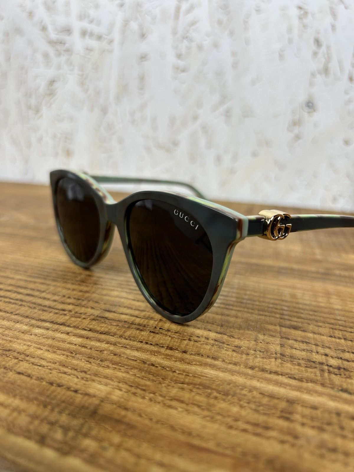 Gucci Gucci Cat Eye Sunglasses GG1136 C7 Green Size ONE SIZE - 2 Thumbnail