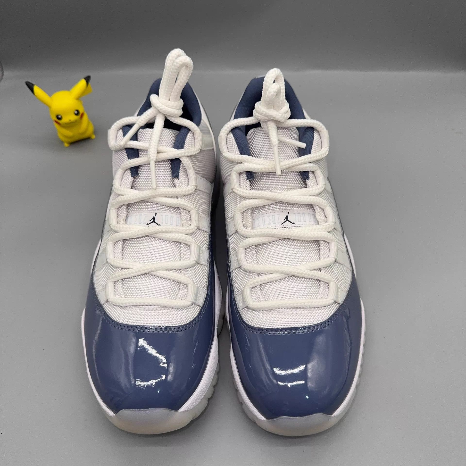 Nike Jordan AJ11 FV5104-104 White/Blue Size 42.5 Size US 9.5 / EU 42-43 - 2 Thumbnail