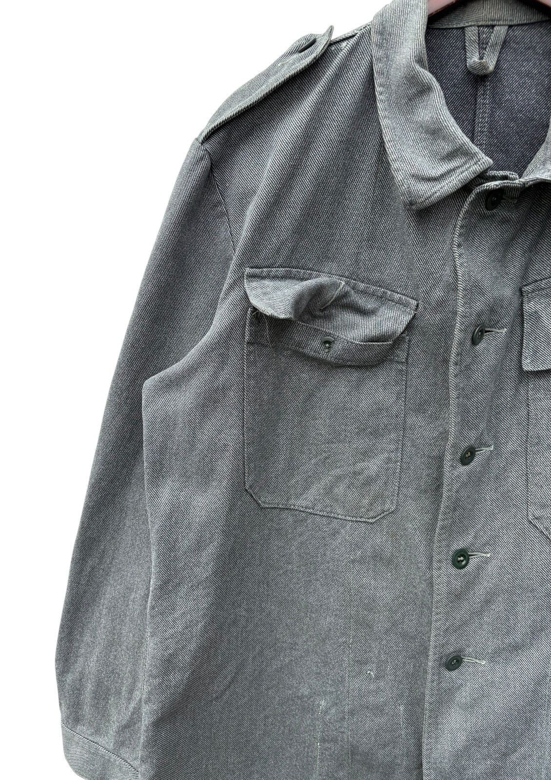 Vintage Vintage 70s Swiss Army Selvedge Military Work Jacket Size US M / EU 48-50 / 2 - 4 Thumbnail