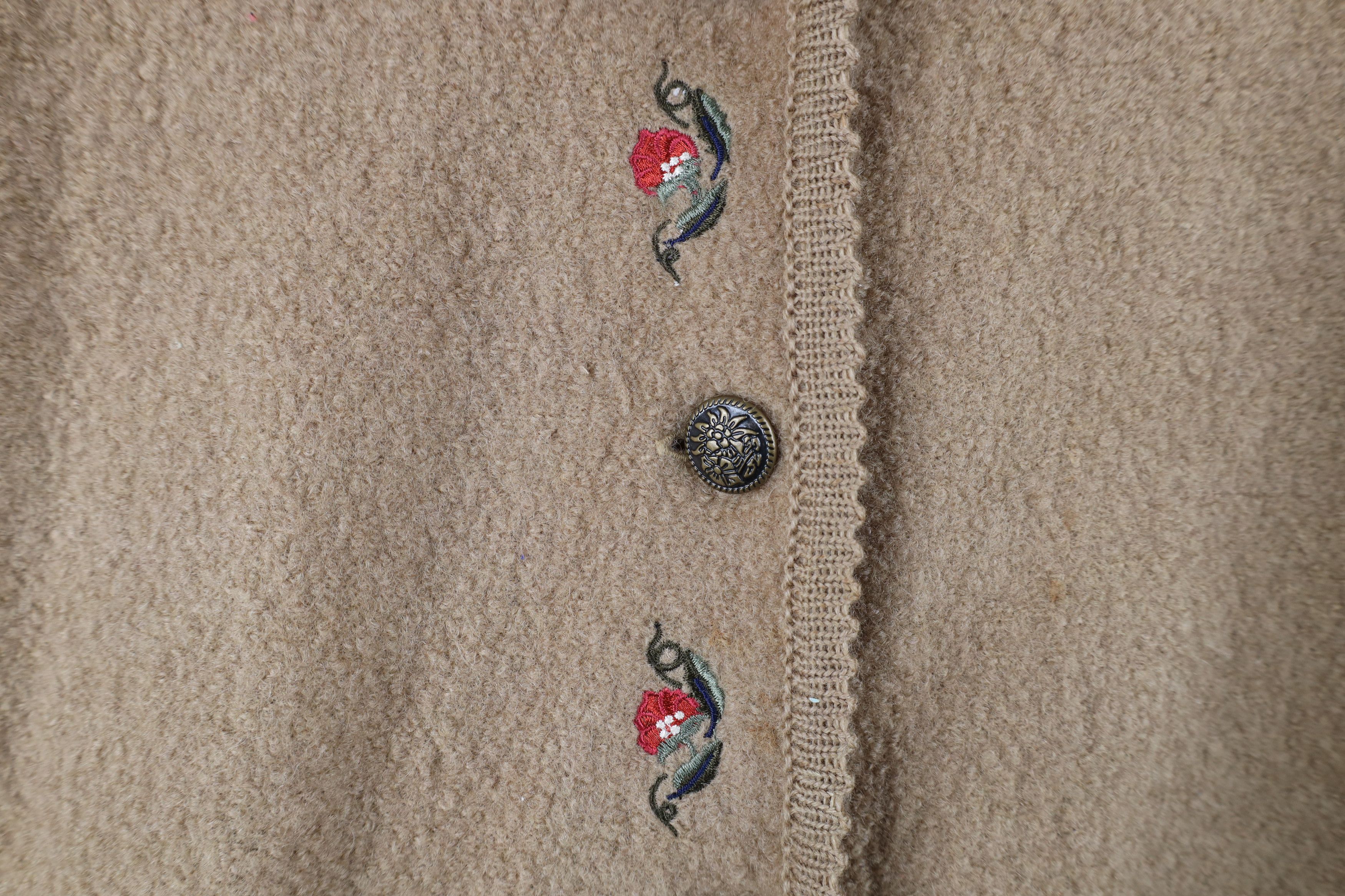 Vintage Vintage 90s Streetwear Flower Button Cardigan Sweater Jacket Size M / US 6-8 / IT 42-44 - 4 Thumbnail