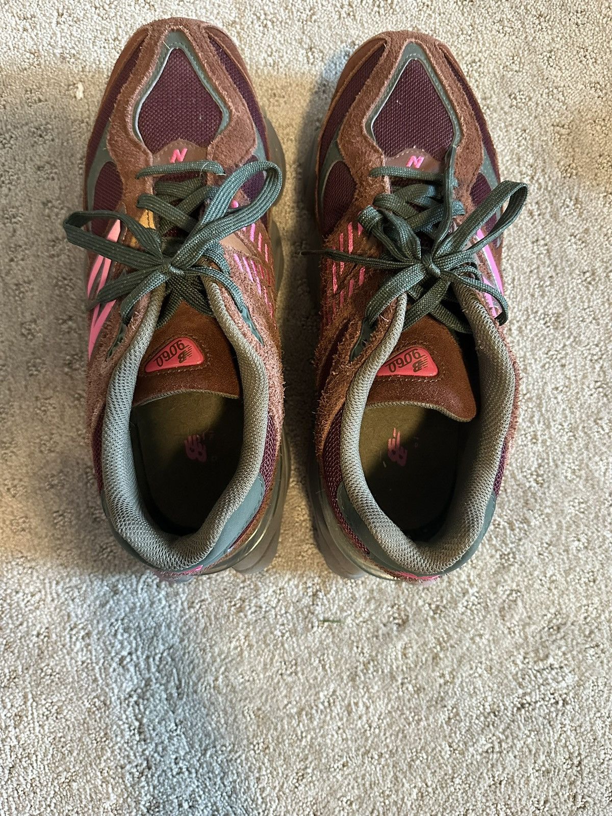 New Balance New Balance 9060 Burgundy Pink Size US 11 / EU 44 - 5 Thumbnail