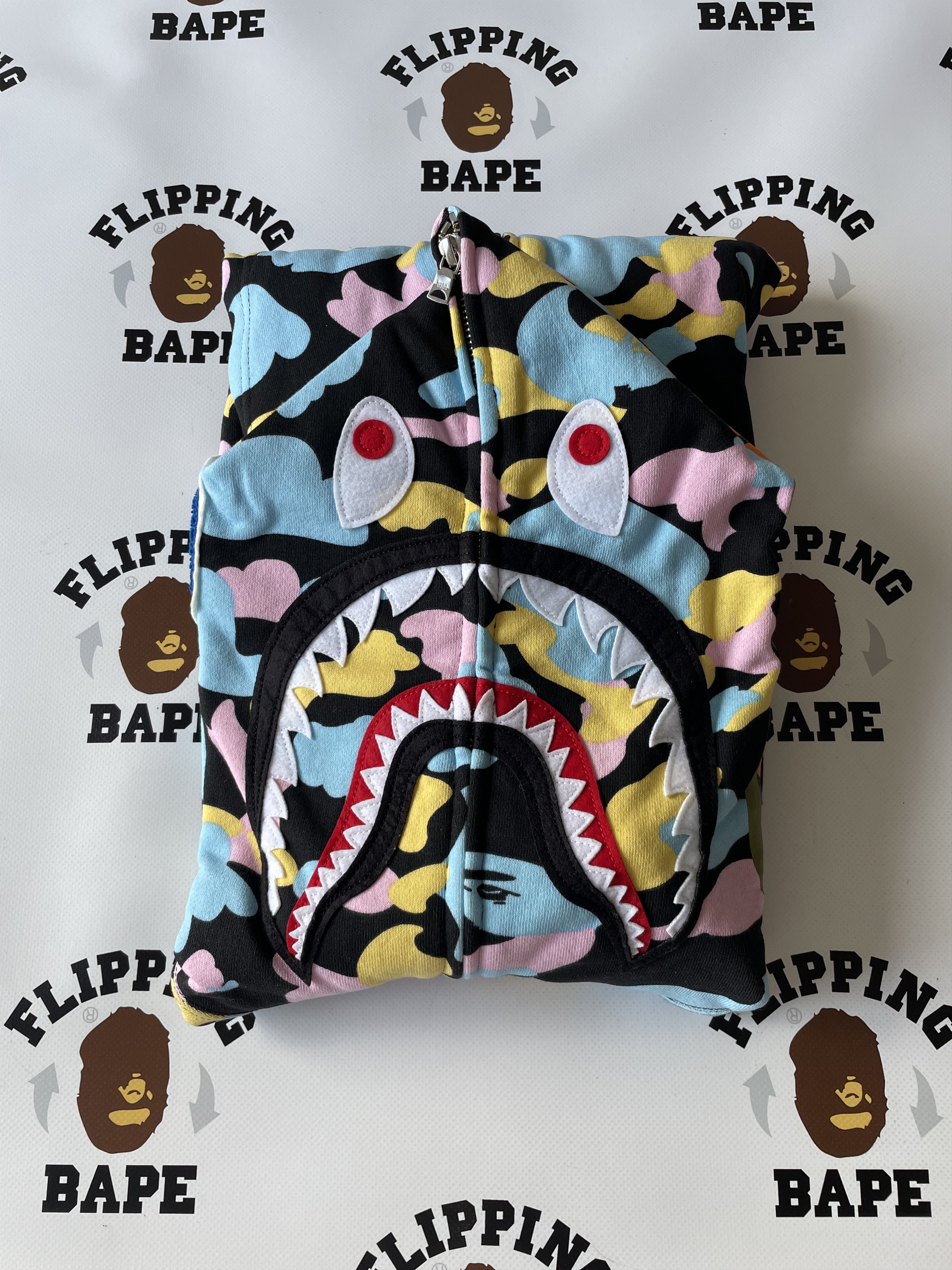 Bape BAPE NEW MULTI CAMO SHARK RELAXED FIT FULL ZIP HOODIE Size US L / EU 52-54 / 3 - 3 Thumbnail