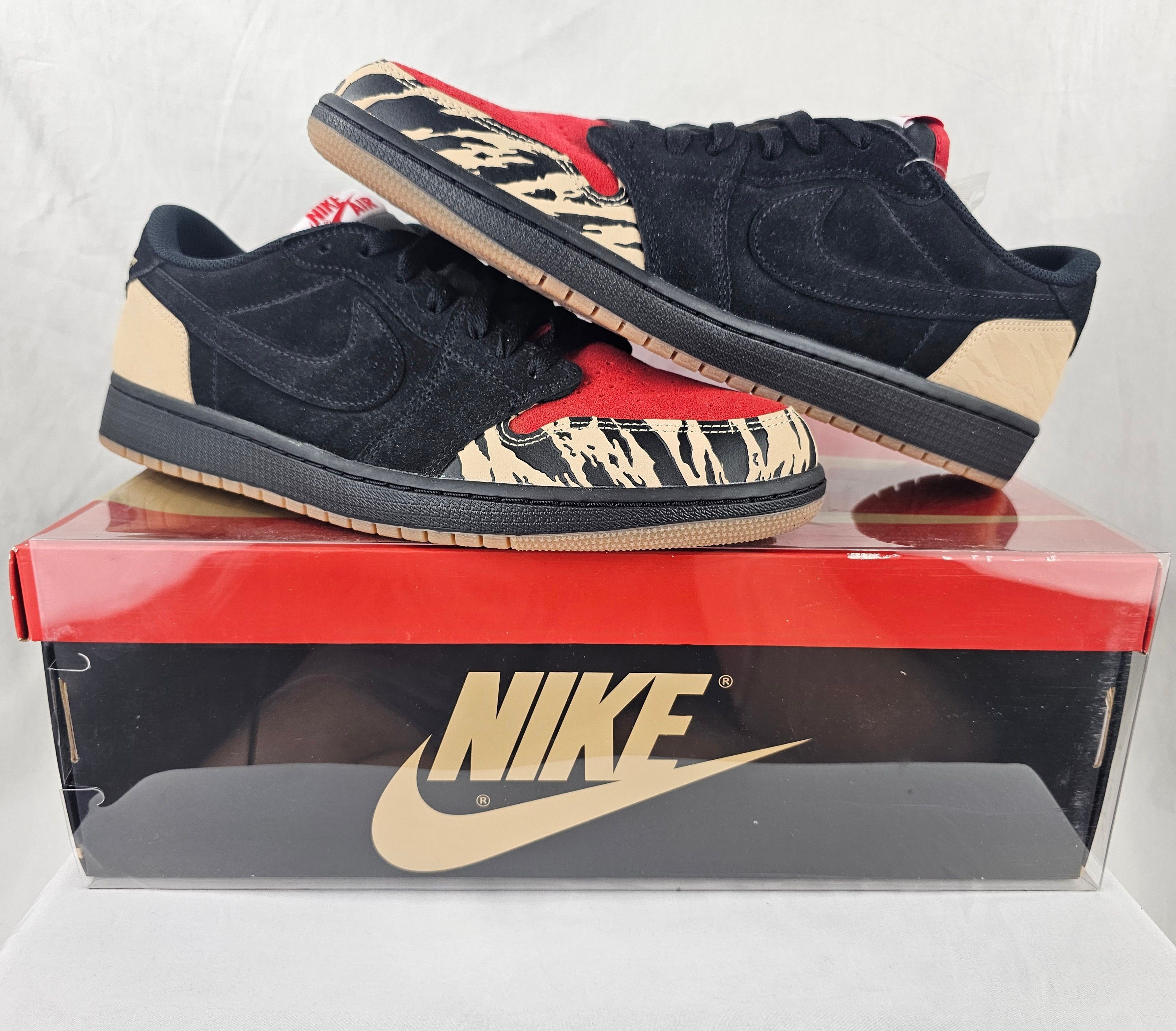 Jordan Brand SoleFly x Nike Air Jordan 1 Retro OG SP Low Everglades Men's Size US 13 / EU 46 - 1 Thumbnail
