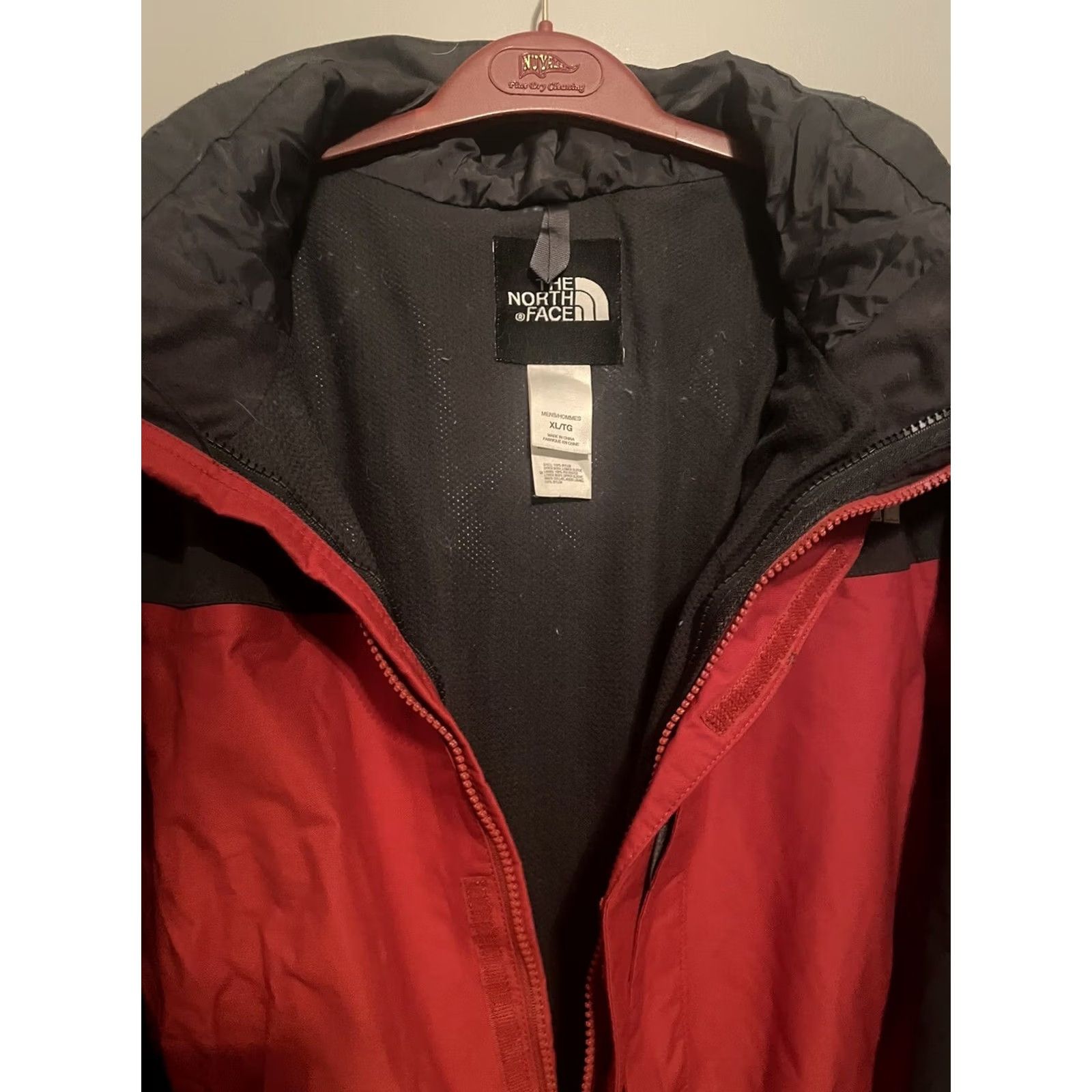 The North Face VINTAGE? North Face Hyvent Jacket Heavy Winter Red XL Men 30” Length 23” Pit to Pit Nylon Black? Size US XL / EU 56 / 4 - 5 Thumbnail