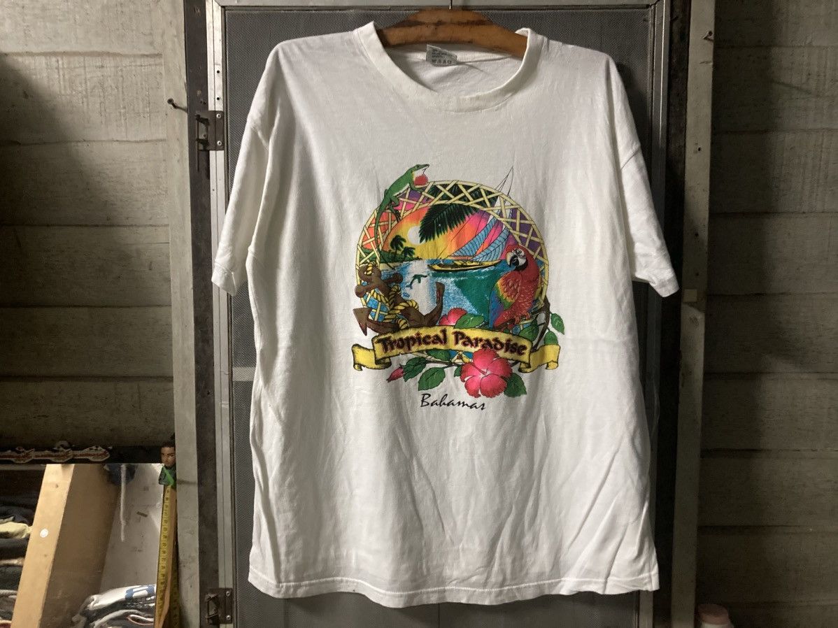 Designer Vintage T-shirt Hawaii 90s Size US XL / EU 56 / 4 - 1 Thumbnail
