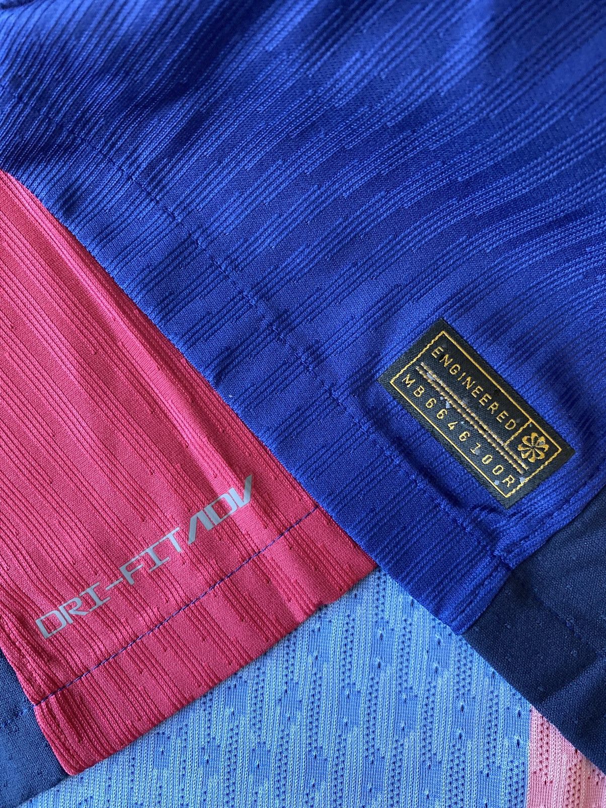 Nike FC Barcelona home shirt 2024/25 match issue Yamal BNWT X(L) Size US XL / EU 56 / 4 - 8 Thumbnail