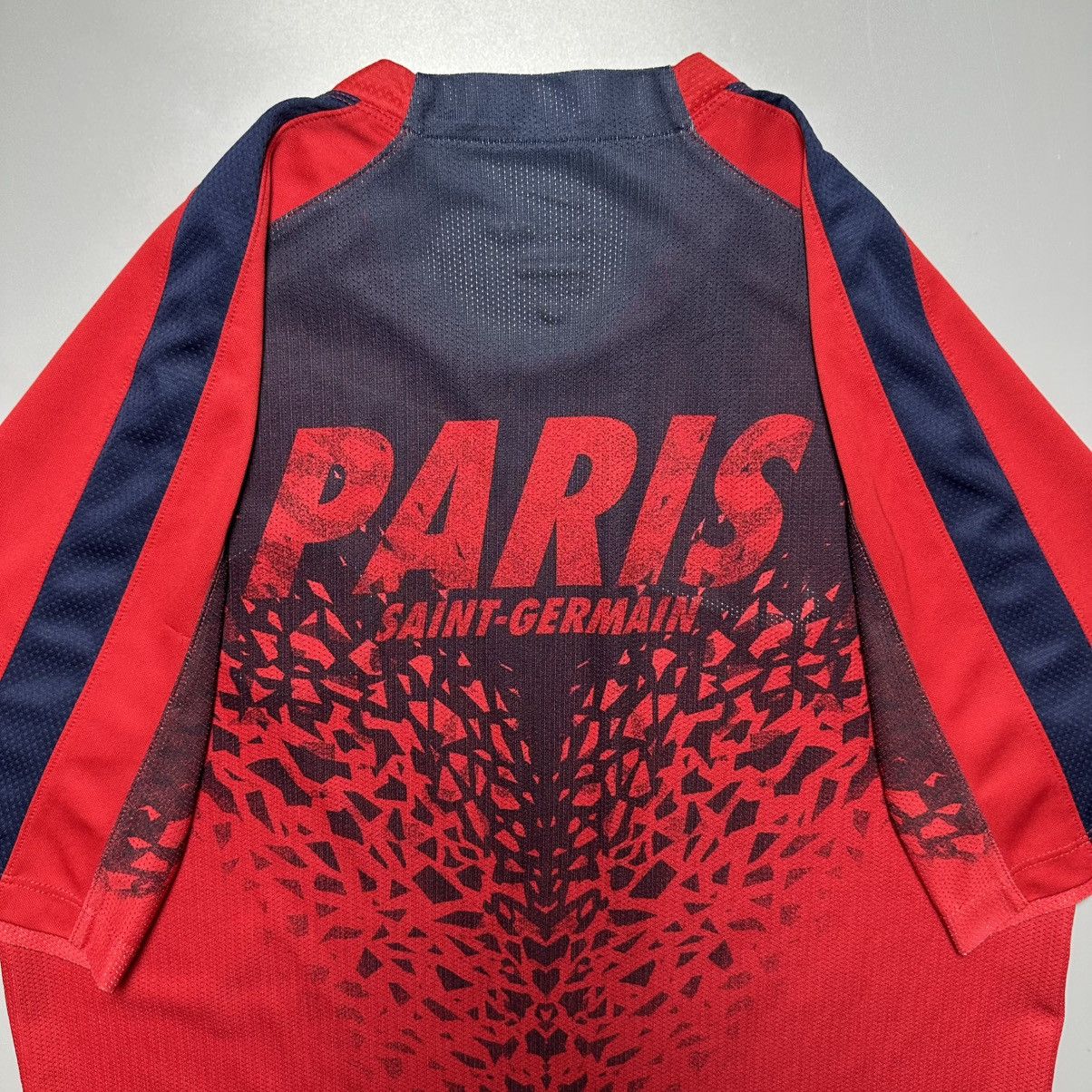 Vintage PSG NIKE 2015/2016 FOOTBALL SOCCER TRAINING JERSEY Size US M / EU 48-50 / 2 - 9 Thumbnail