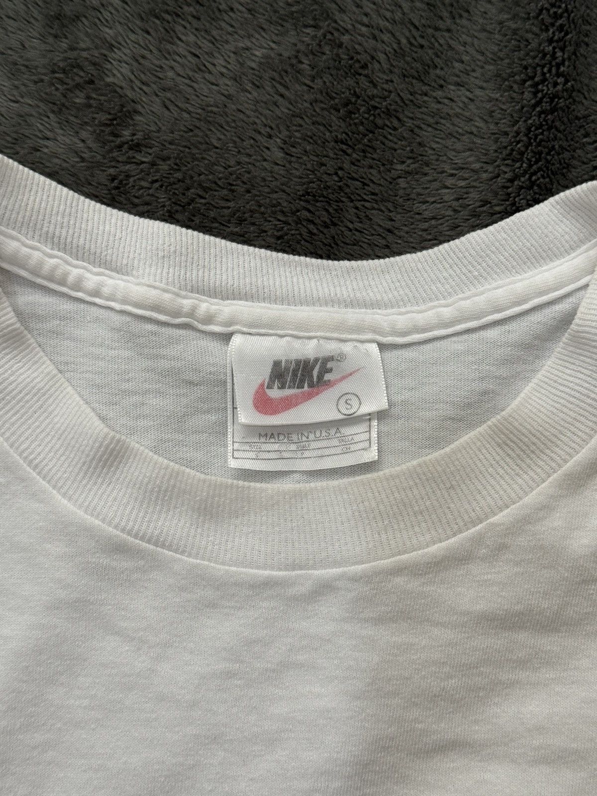 Nike Vintage Nike Big Spellouts 90's Made in USA T-shirt Size US S / EU 44-46 / 1 - 3 Thumbnail