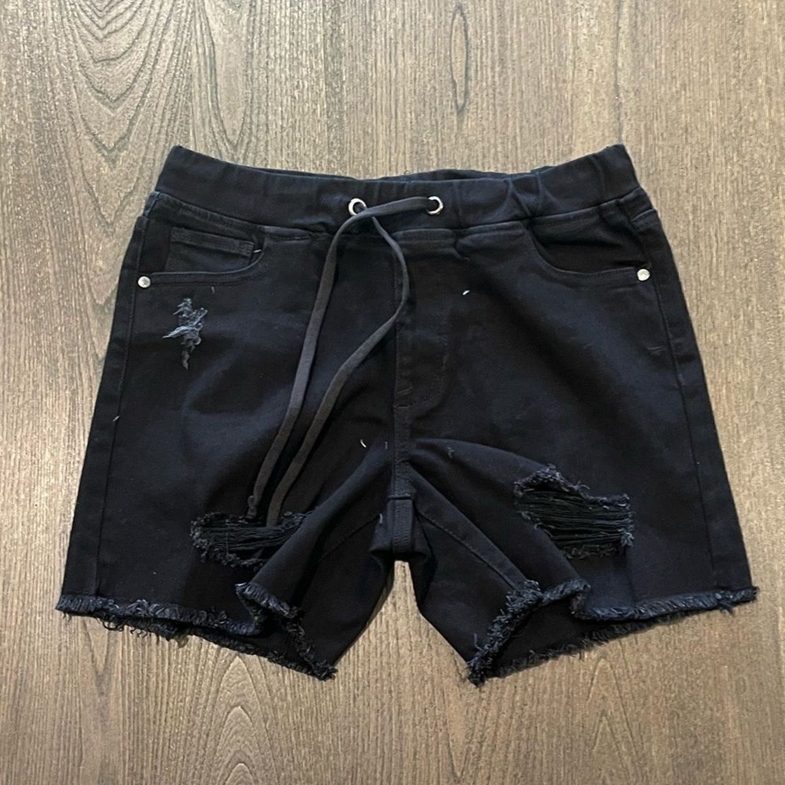 Guess NWOT Guess Black Distressed Denim Shorts Drawstring Size M Size 28" / US 6 / IT 42 - 1 Thumbnail