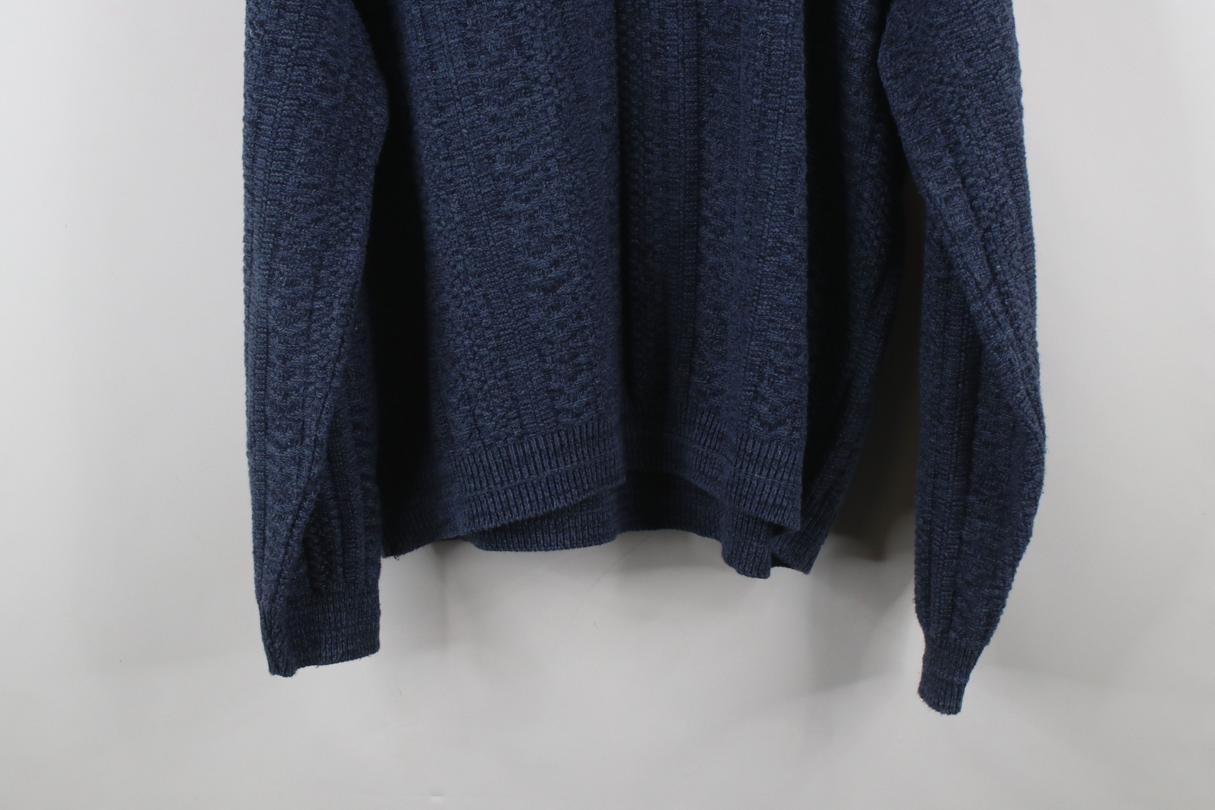 Vintage Vintage 90s Streetwear Heavyweight Textured Crewneck Sweater Size US XL / EU 56 / 4 - 8 Thumbnail