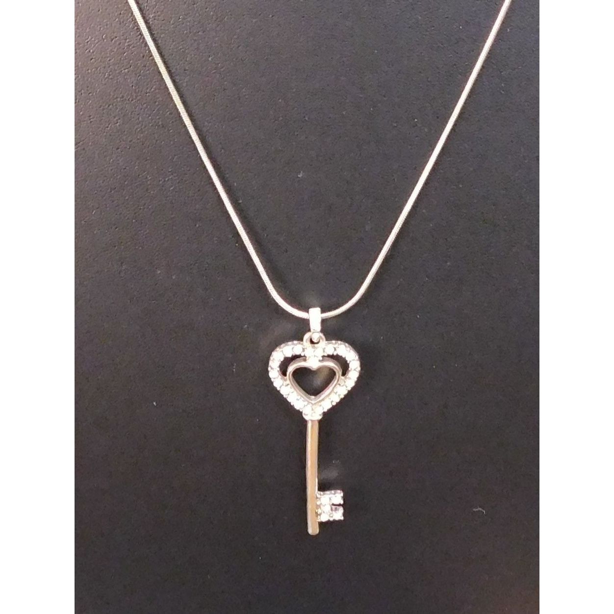Other Whimsical Heart Key Necklace Silver Tone With Rhinestones Size ONE SIZE - 7 Thumbnail