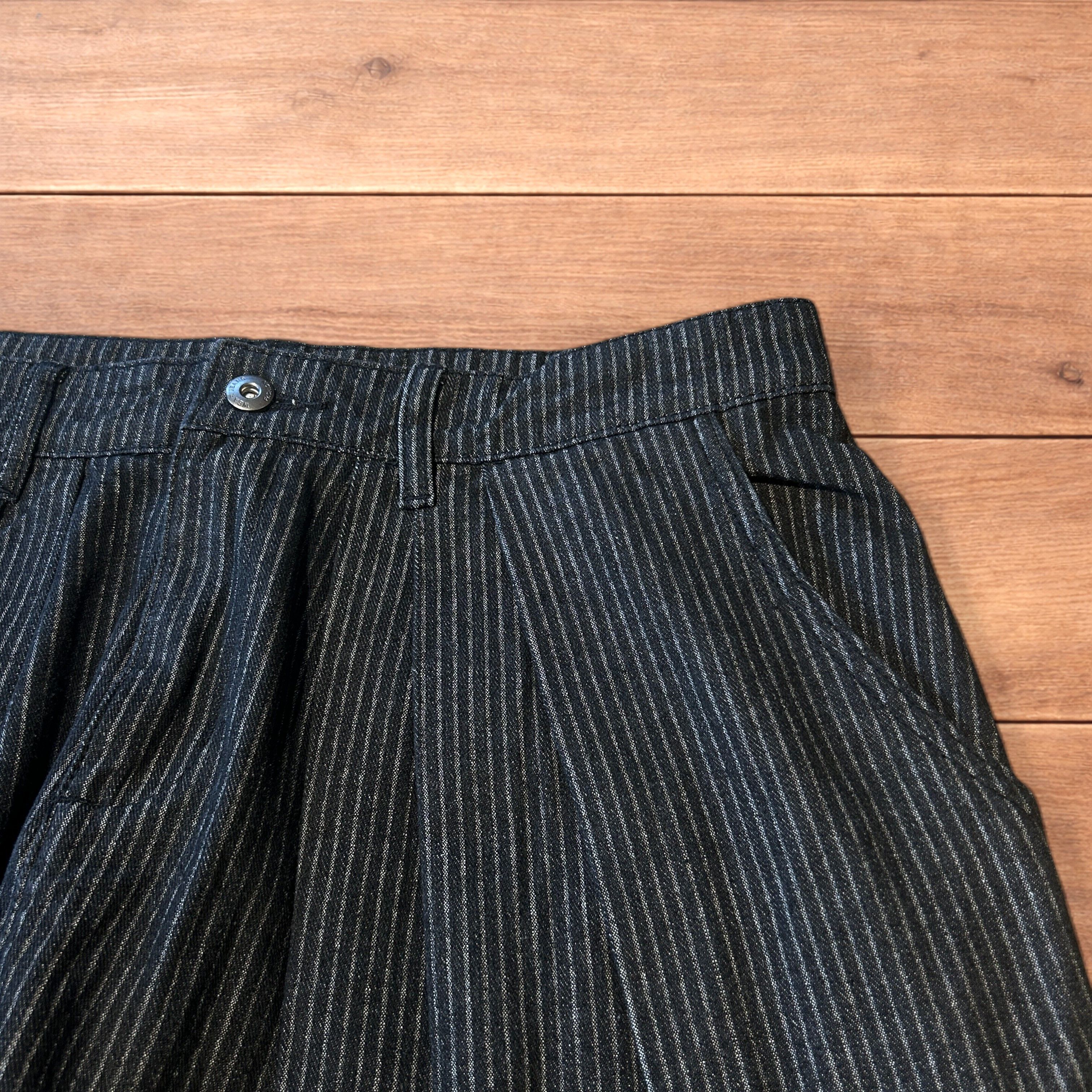 Japanese Brand Vintage style baggy wide leg pleated jeans in black Size US 32 / EU 48 - 3 Thumbnail