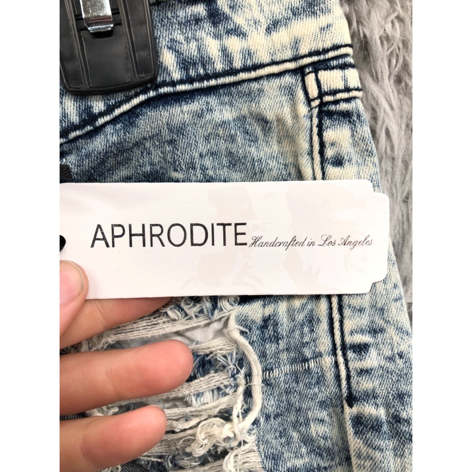 Vintage Aphrodite Denim Cut-Off Shorts Womens Size L Medium Wash Blue Regular Rise 5-Pocket S Solid Pattern Jeans Size 36" / US 14 / IT 50 - 4 Thumbnail