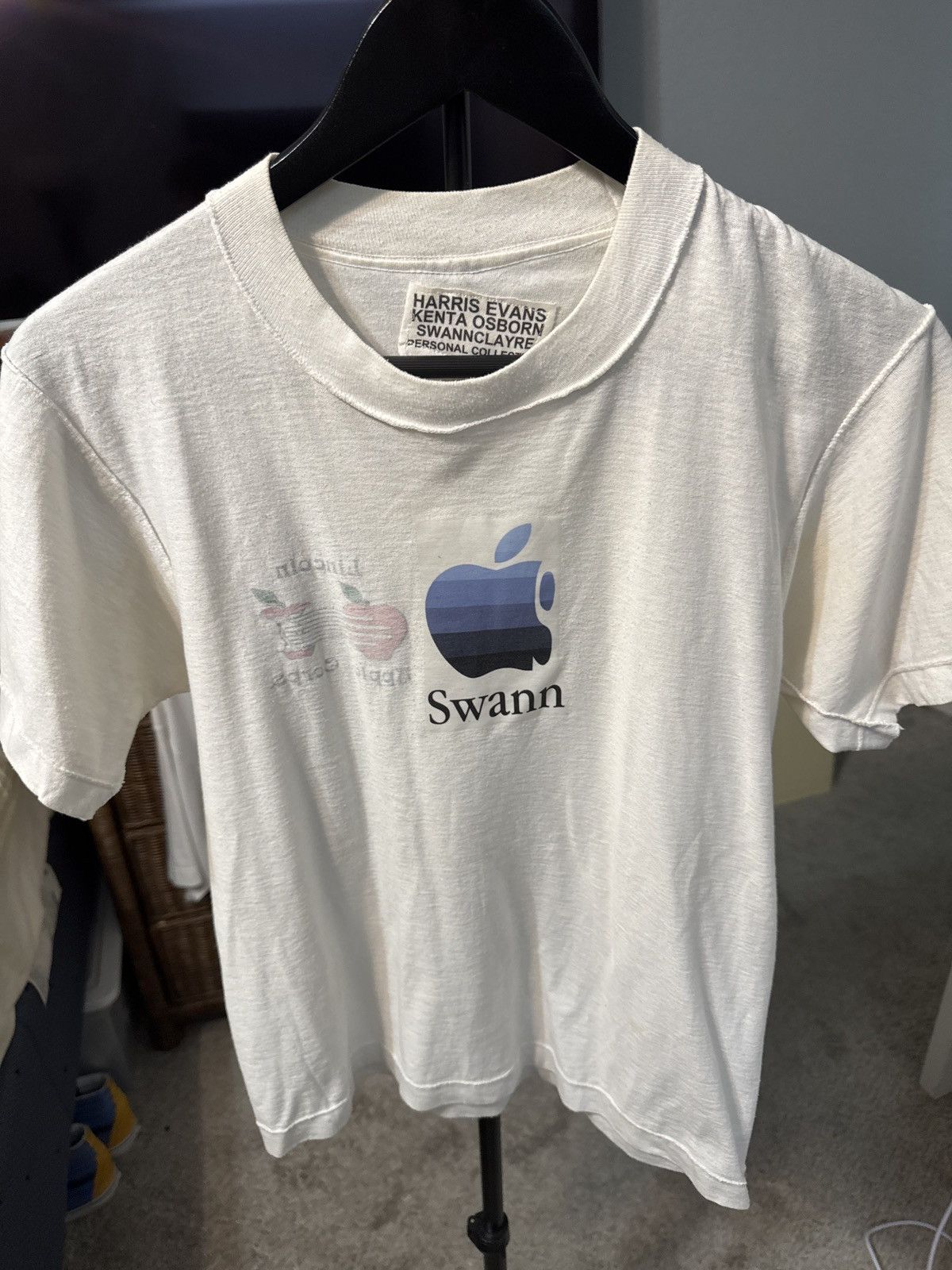 Japanese Brand SWANNCLAYRE Apple t shirt Reversible 1 of 1 Size US M / EU 48-50 / 2 - 1 Thumbnail