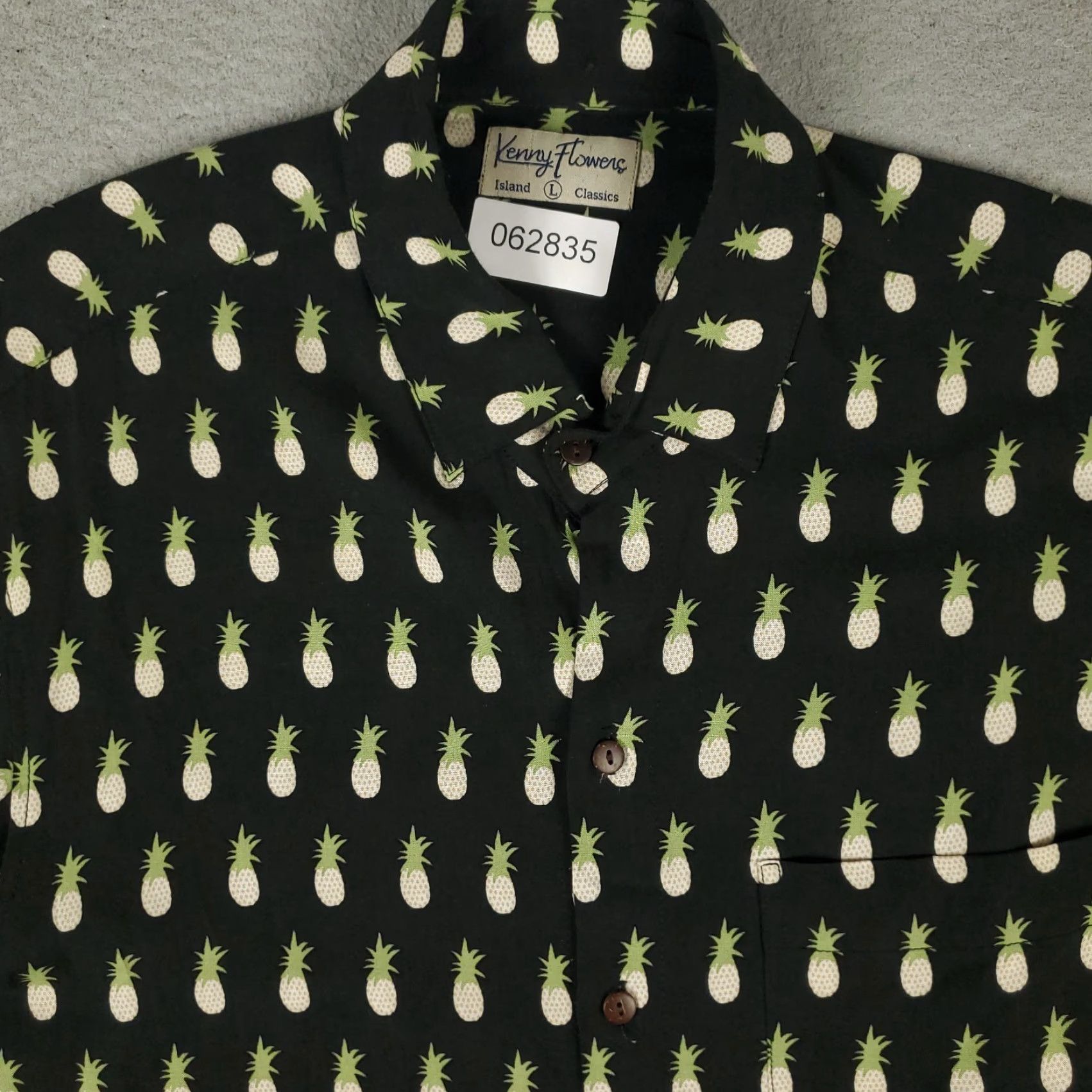 Vintage VINTAGE Kenny Flowers Hawaiian Shirt Mens Large Short Sleeve Button Up Rayon Geometric Black Summer Casual Size US L / EU 52-54 / 3 - 2 Thumbnail