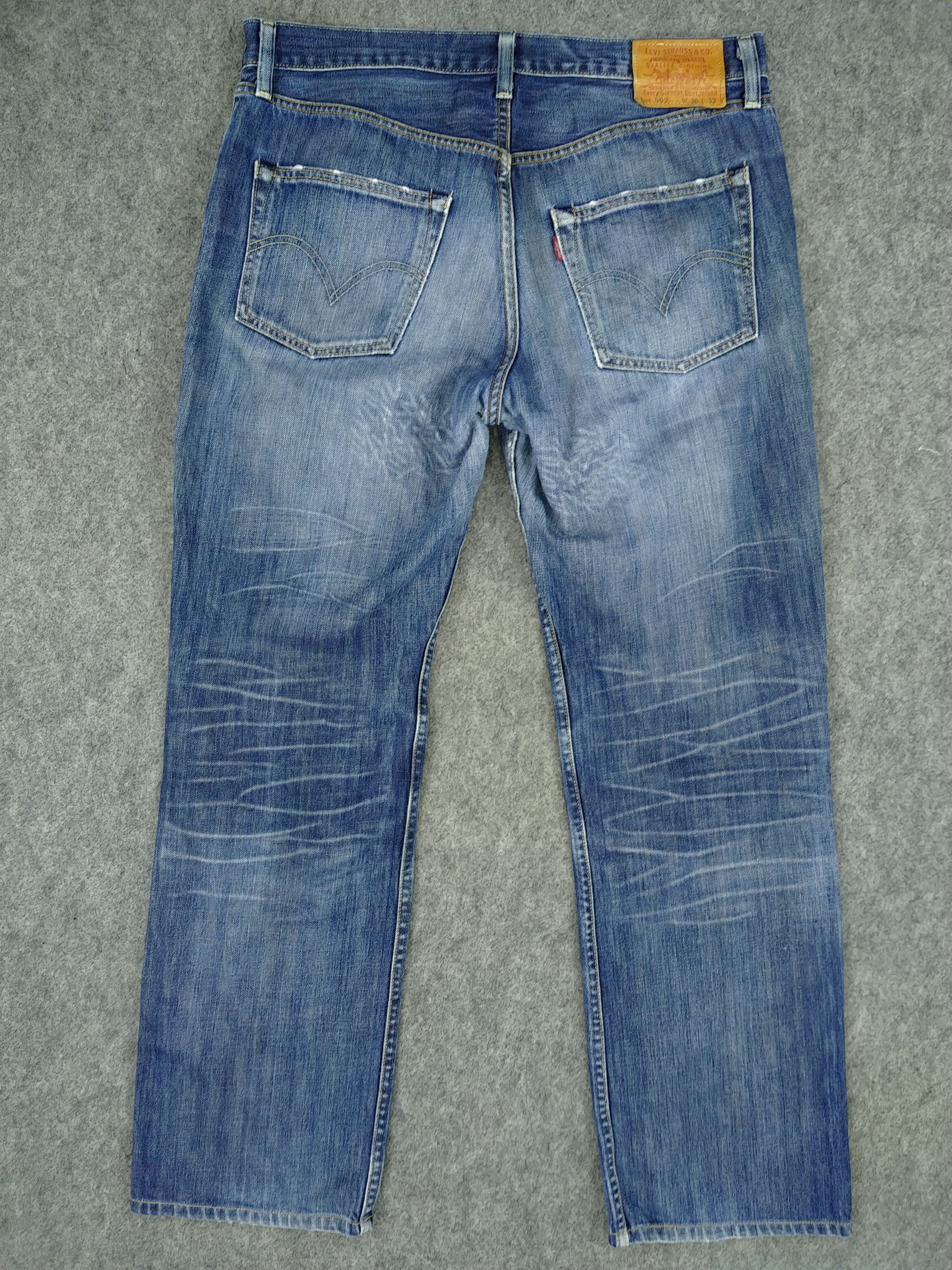 Levi's Distressed Vintage Levi's 505 Jeans 35x30.5 Denim JN1012 Size US 35 - 2 Thumbnail