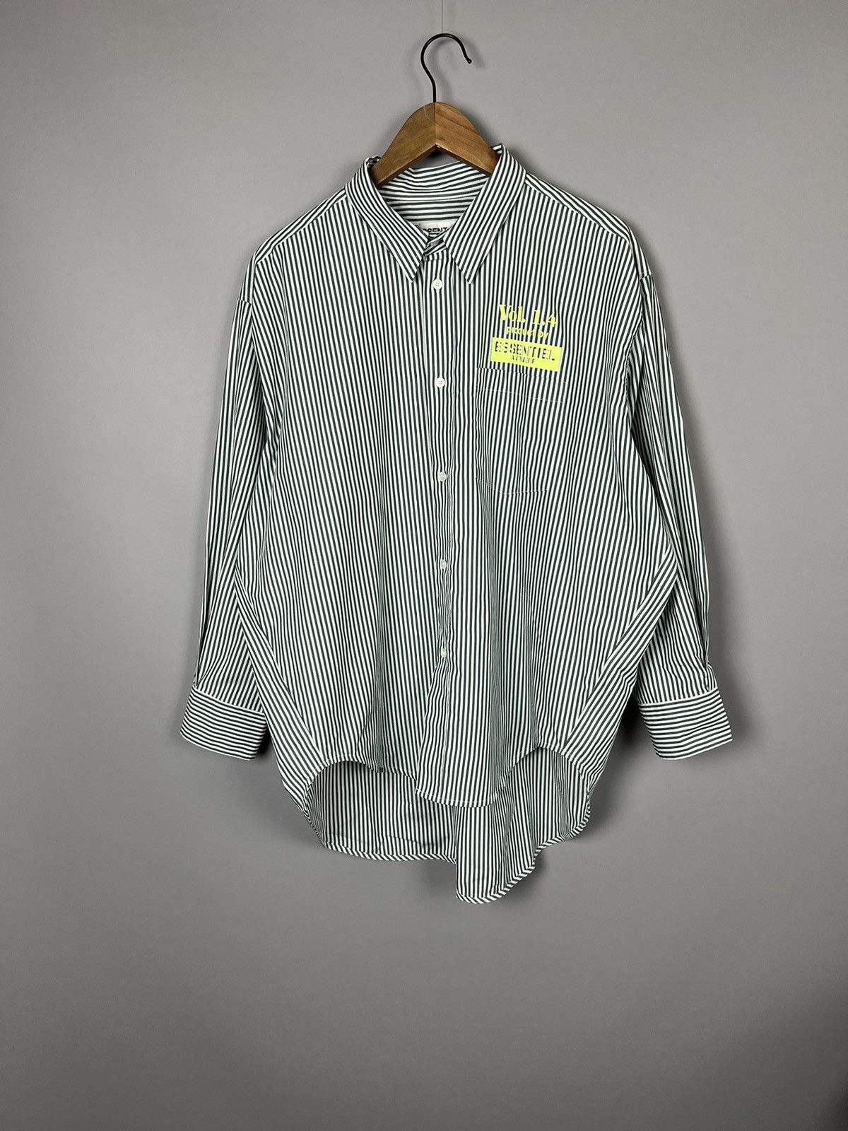 Essentiel Antwerp ESSENTIEL ANTWERP CHEMISE / SHIRT VOSIRIS Size M / US 6-8 / IT 42-44 - 1 Thumbnail