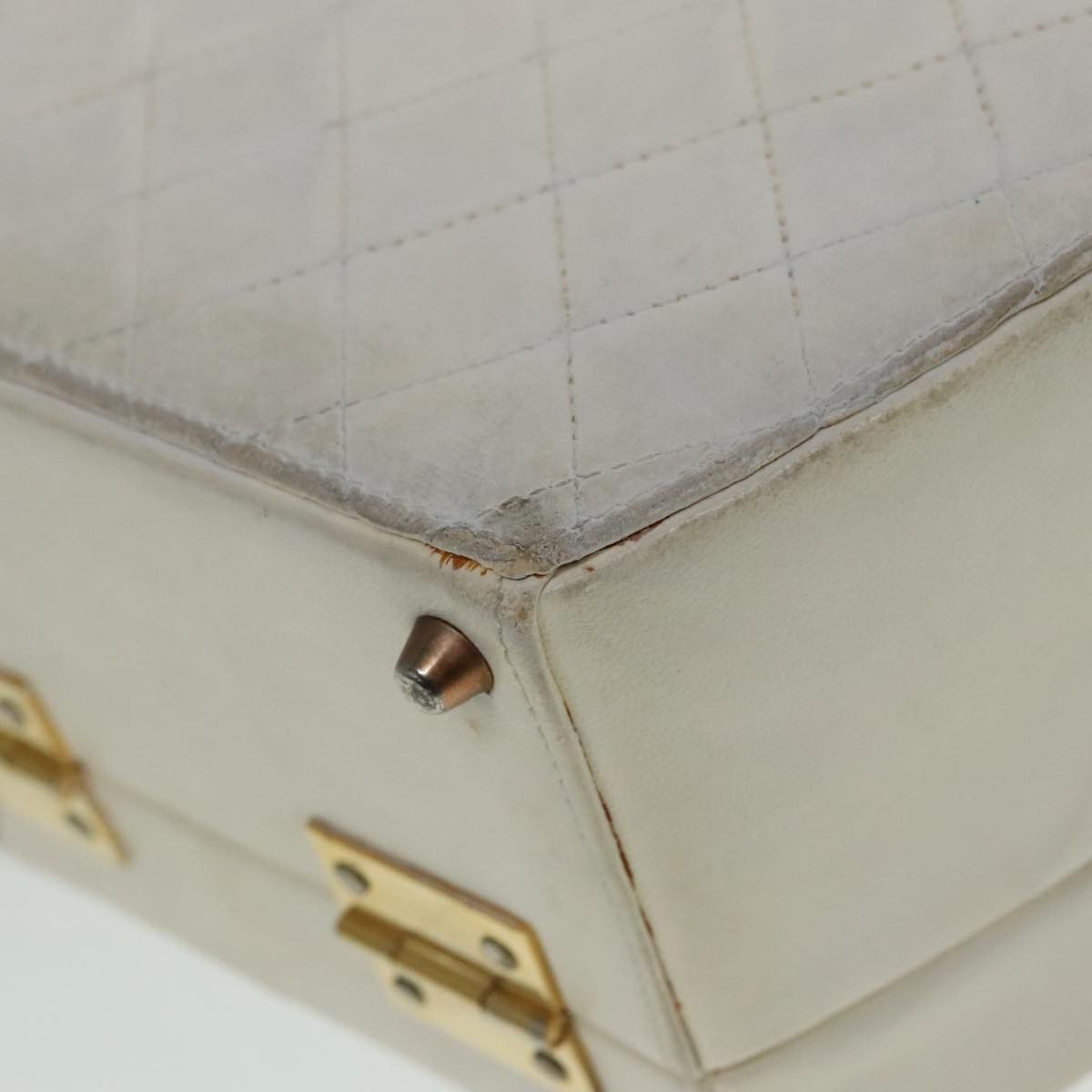 Chanel CHANEL Vanity Hand Bag Leather White CC Size ONE SIZE - 9 Thumbnail