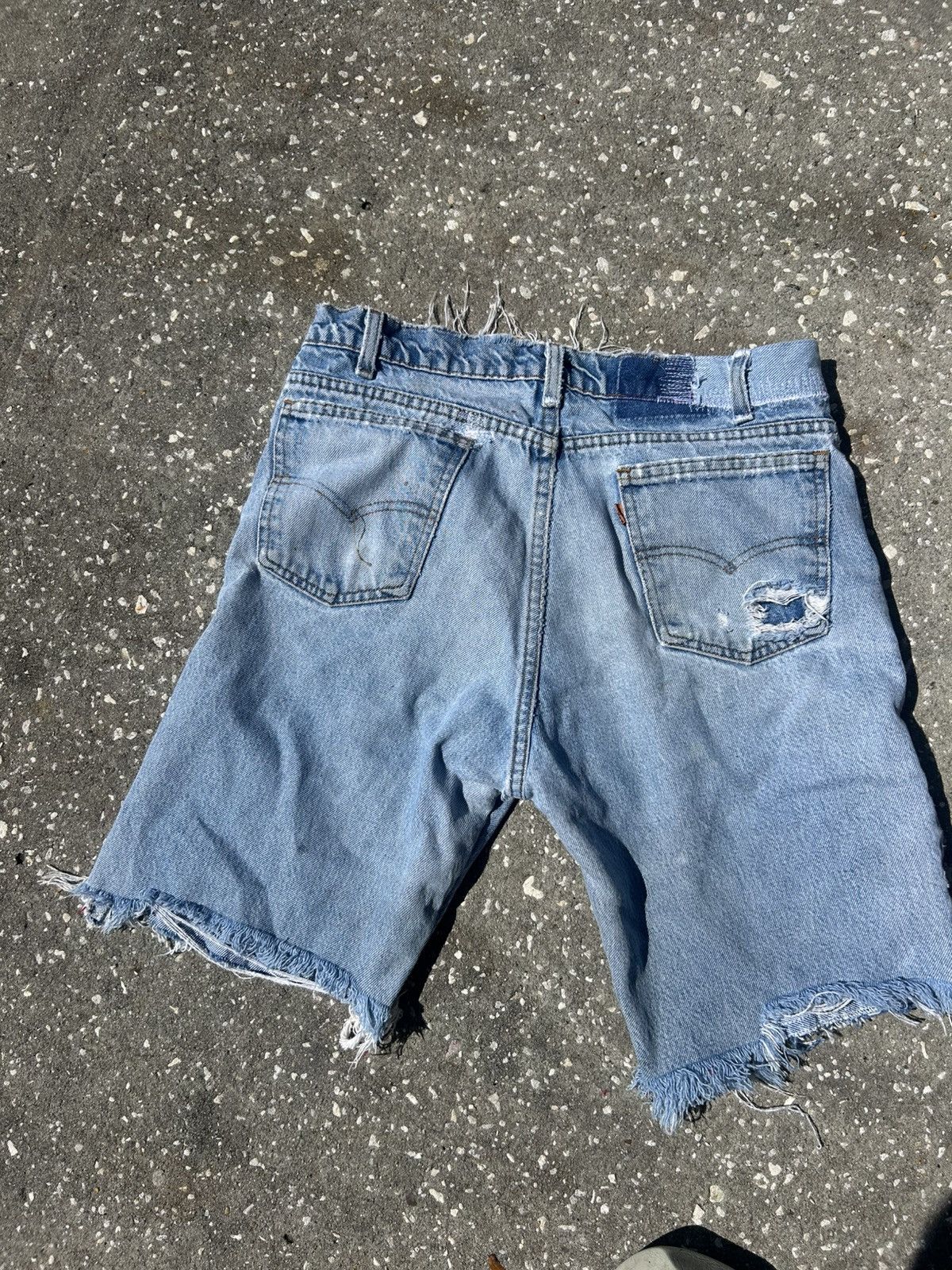 Other 1/1 Your World vintage frayed repaired levis denim shorts Size US 32 / EU 48 - 4 Thumbnail