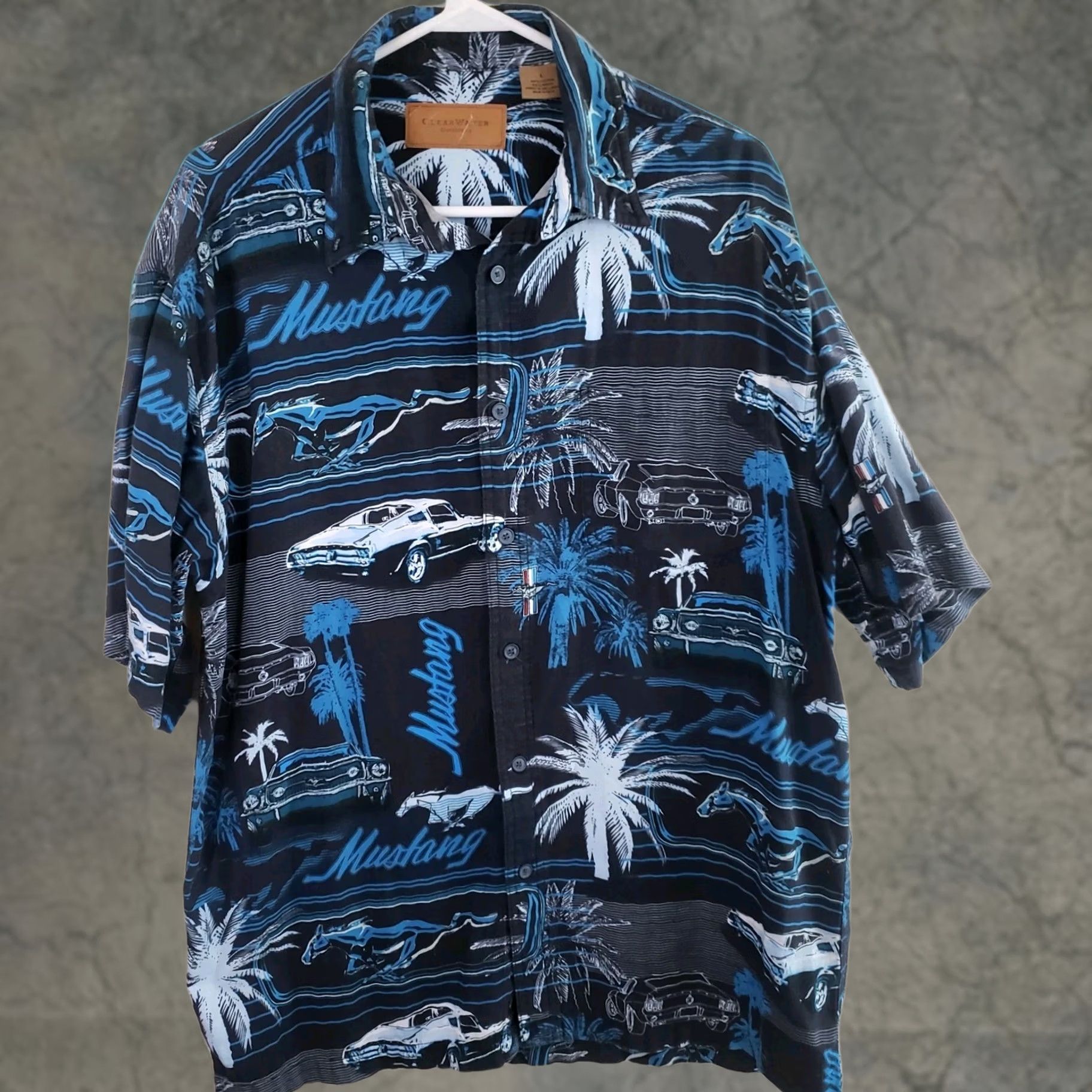 Ford VINTAGE Clear Water Outfitters Ford Mustang Hawaiian Short Sleeve Shirt Blue Black Mens L Family? Size US L / EU 52-54 / 3 - 1 Thumbnail