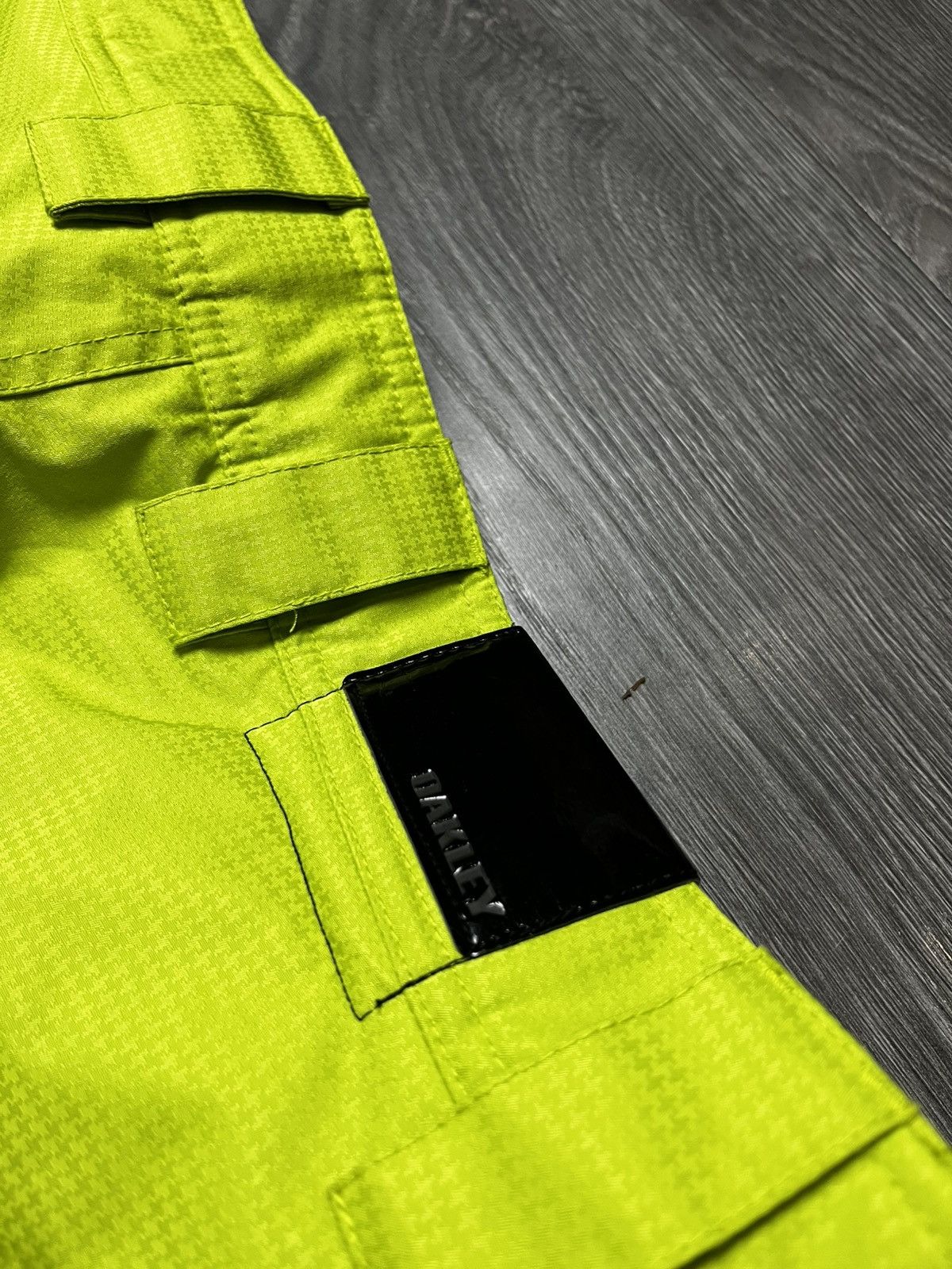 Oakley Oakley Vintage Techwear Ski Pants Neon Lime Green Cyber Y2K Size US 34 / EU 50 - 10 Thumbnail
